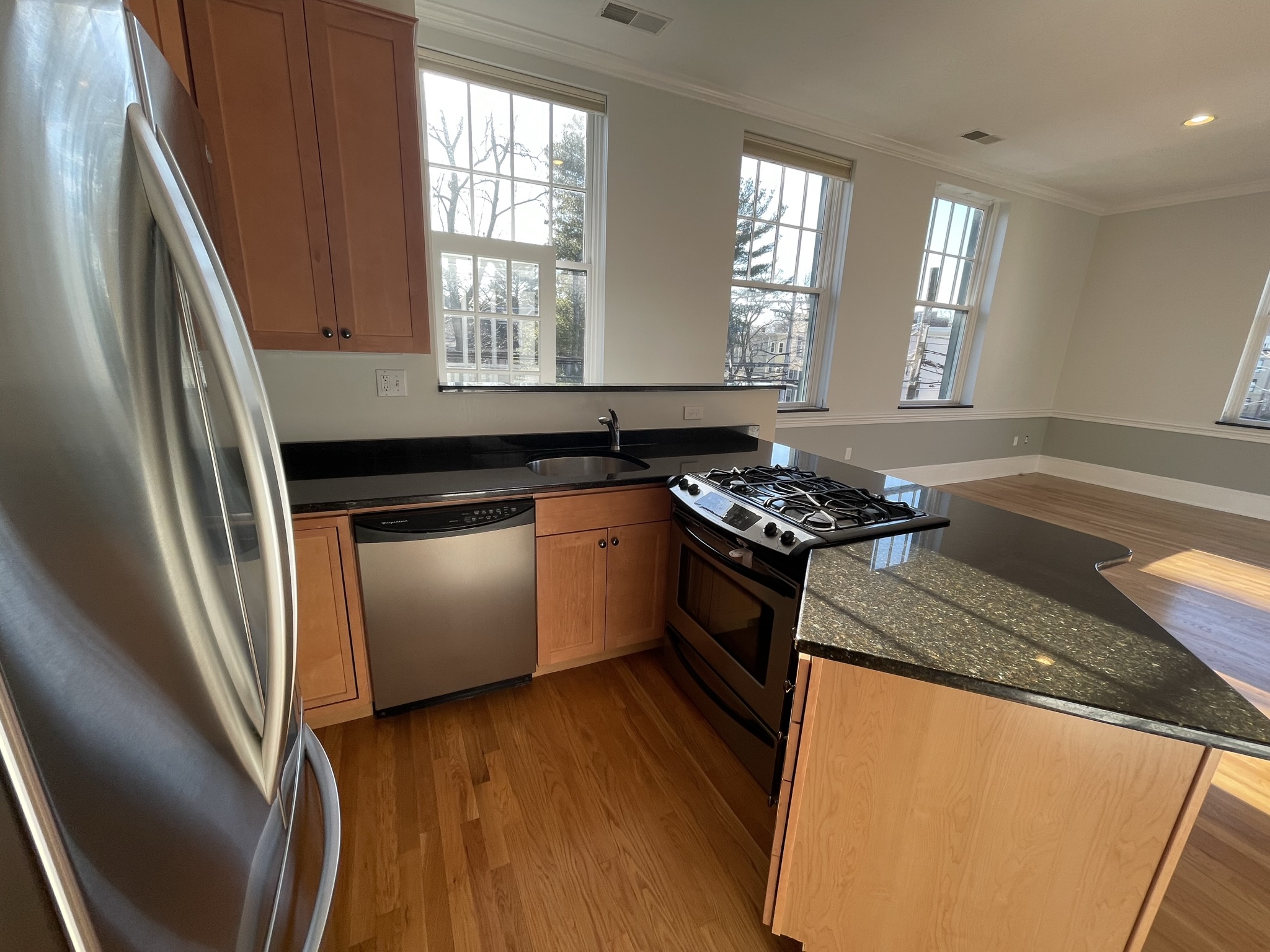 245 Beacon St, Porter Square