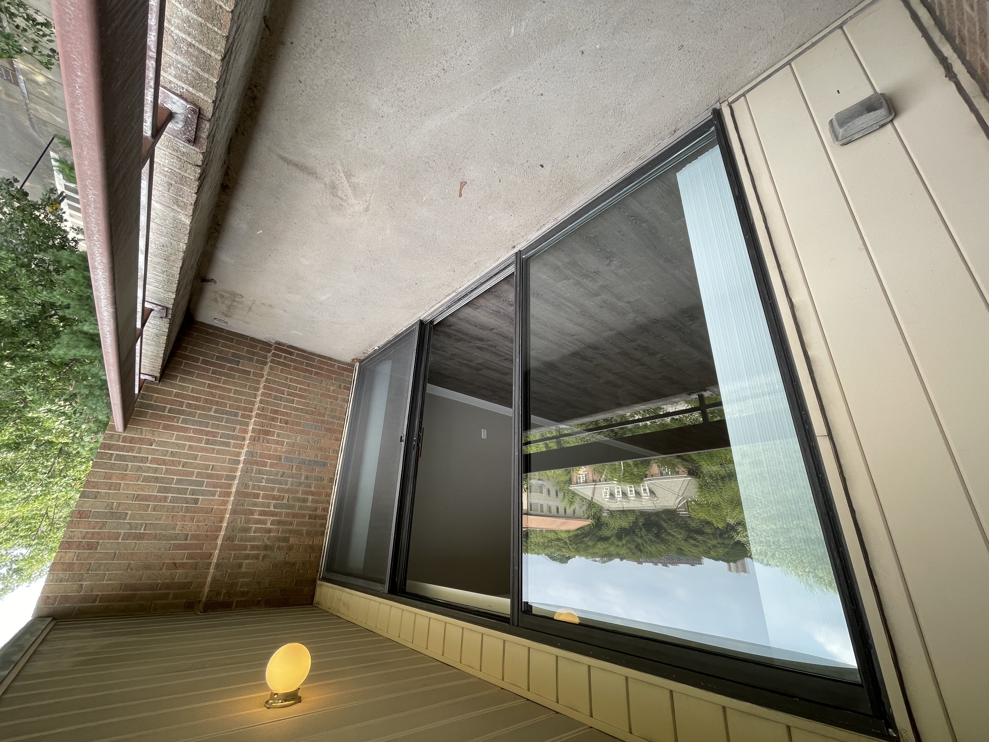 1111 Beacon St, Longwood