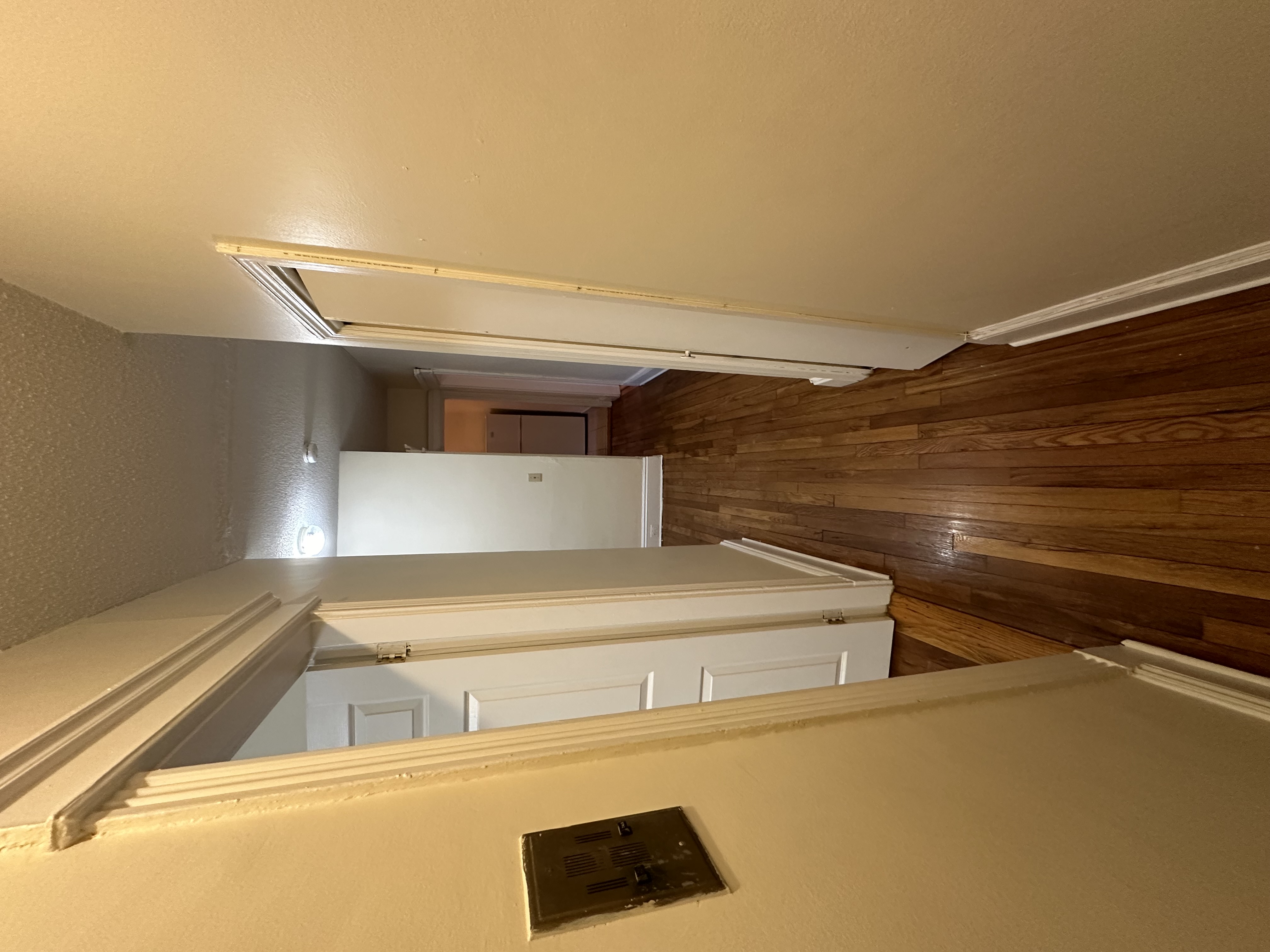 1118 Comm Ave, Bolton