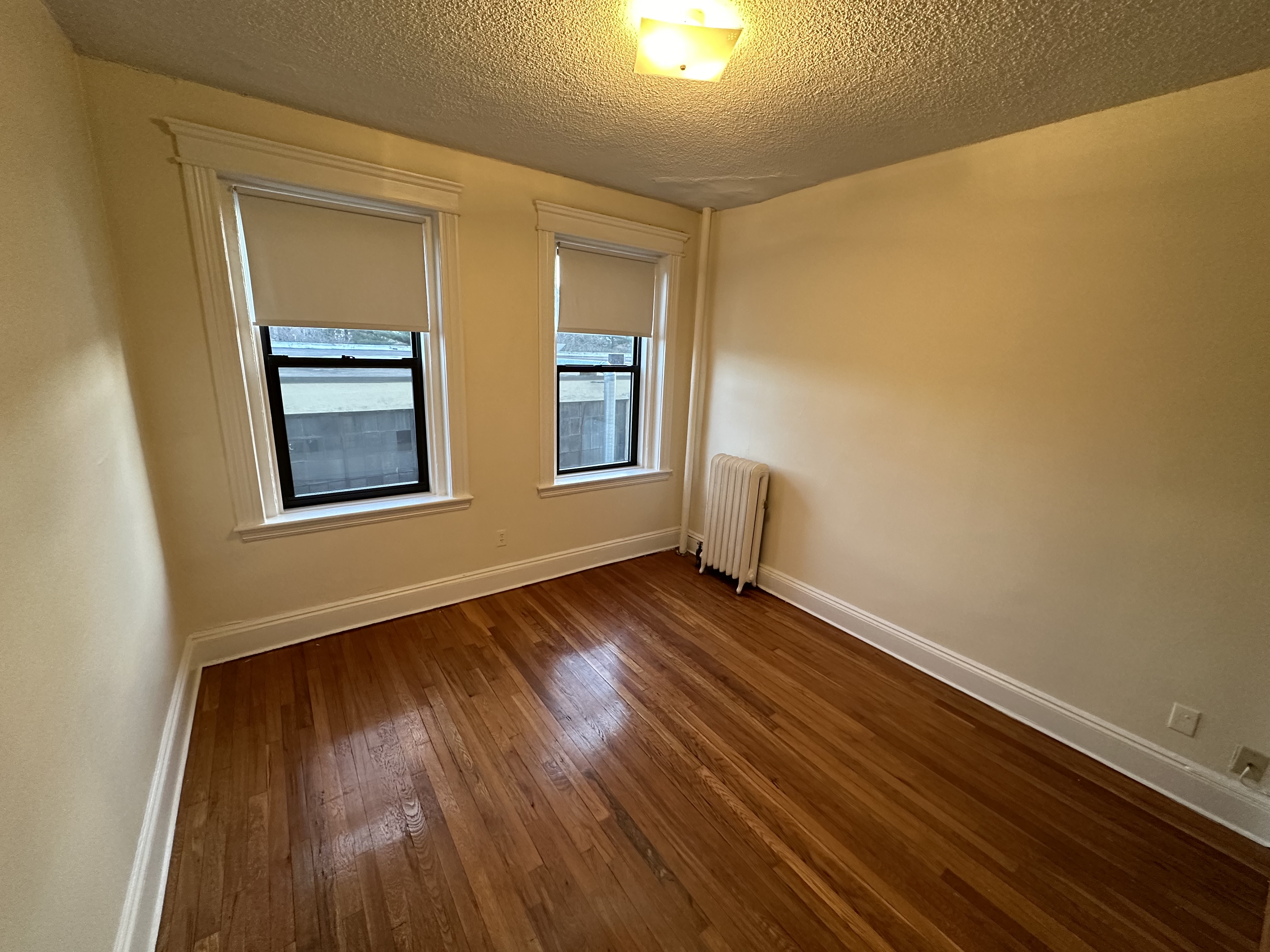 1118 Comm Ave, Bolton