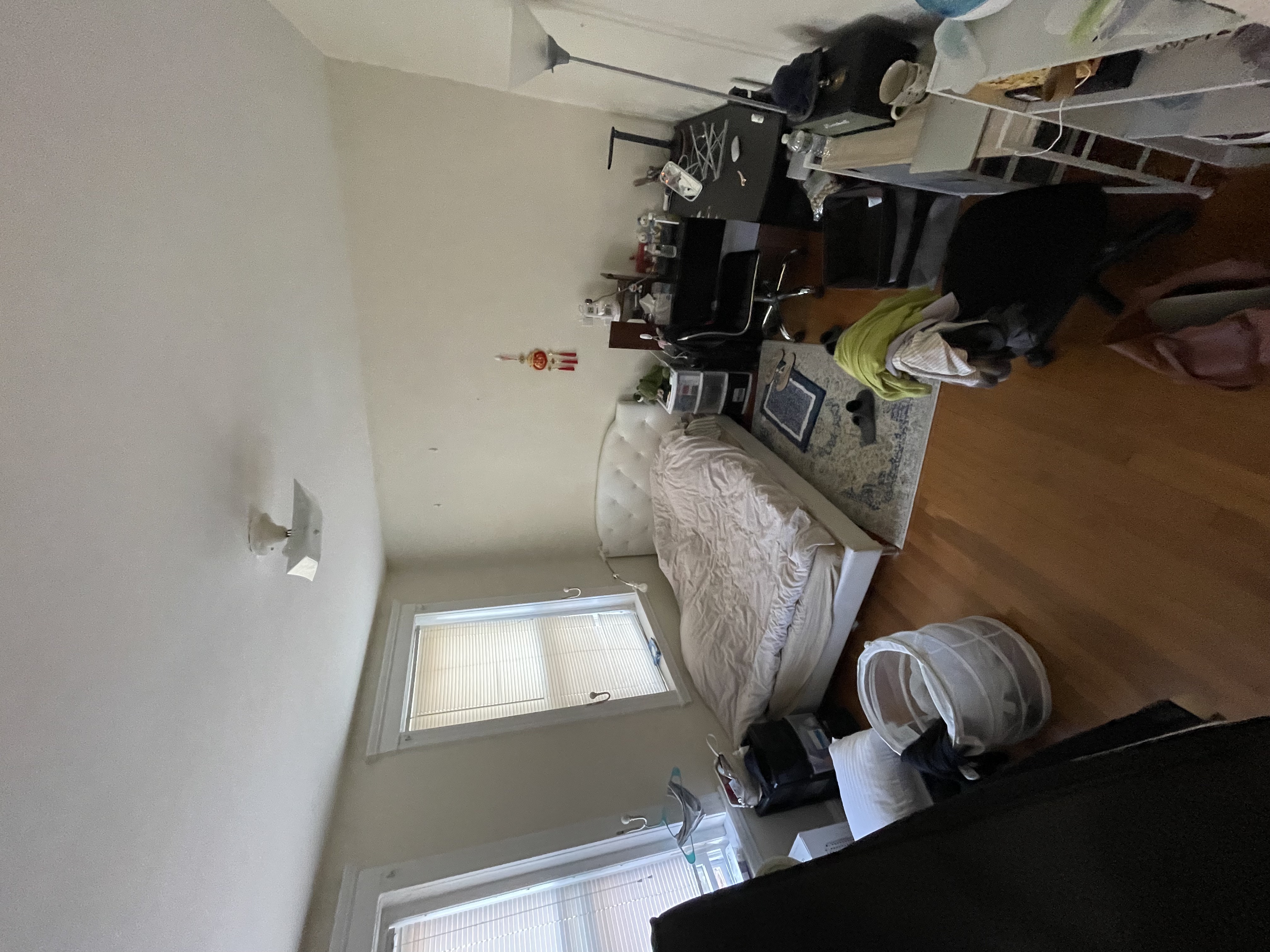 2001 Commonwealth Ave, Brighton