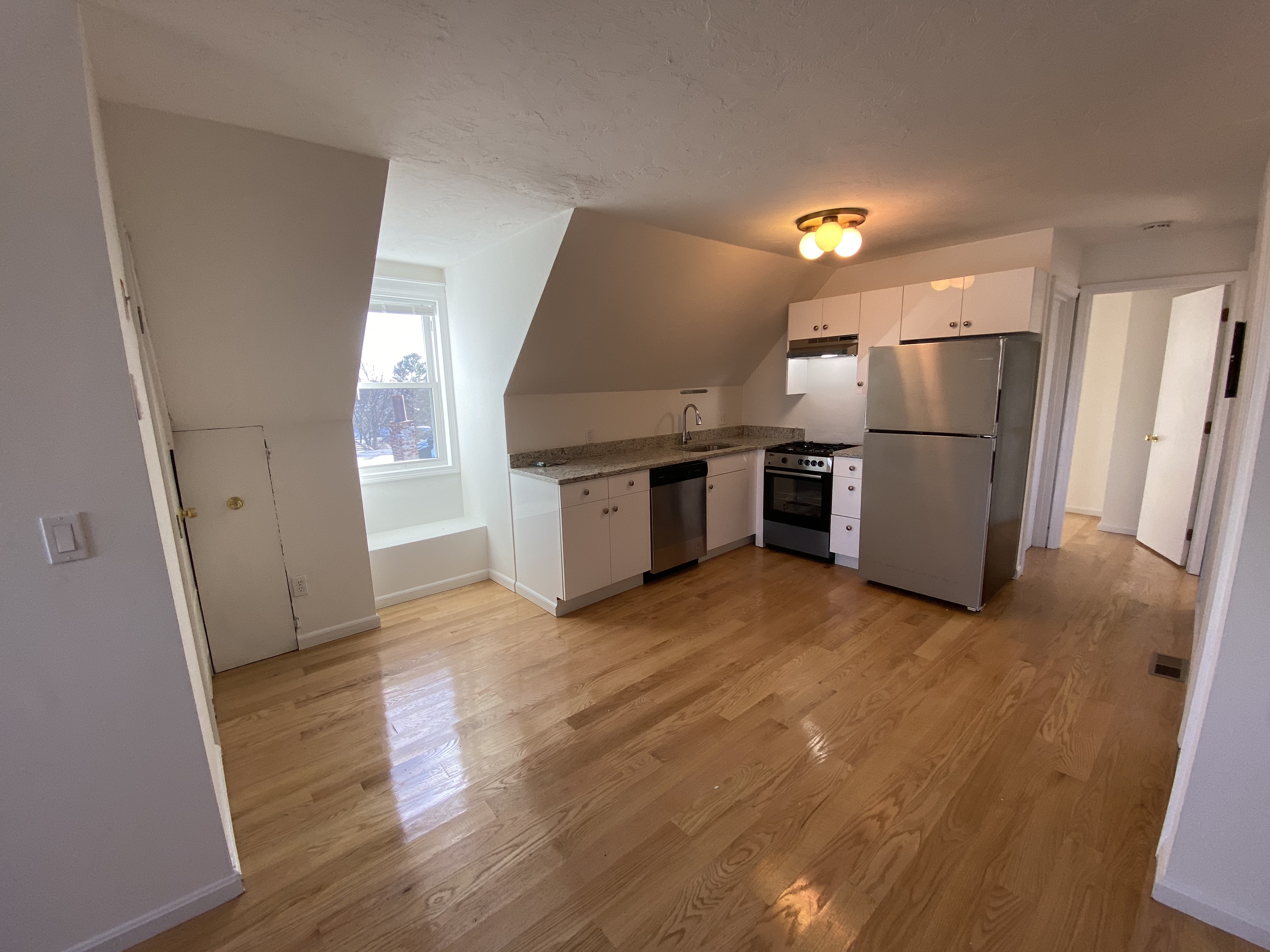 87 Sheridan St, Jamaica Plain