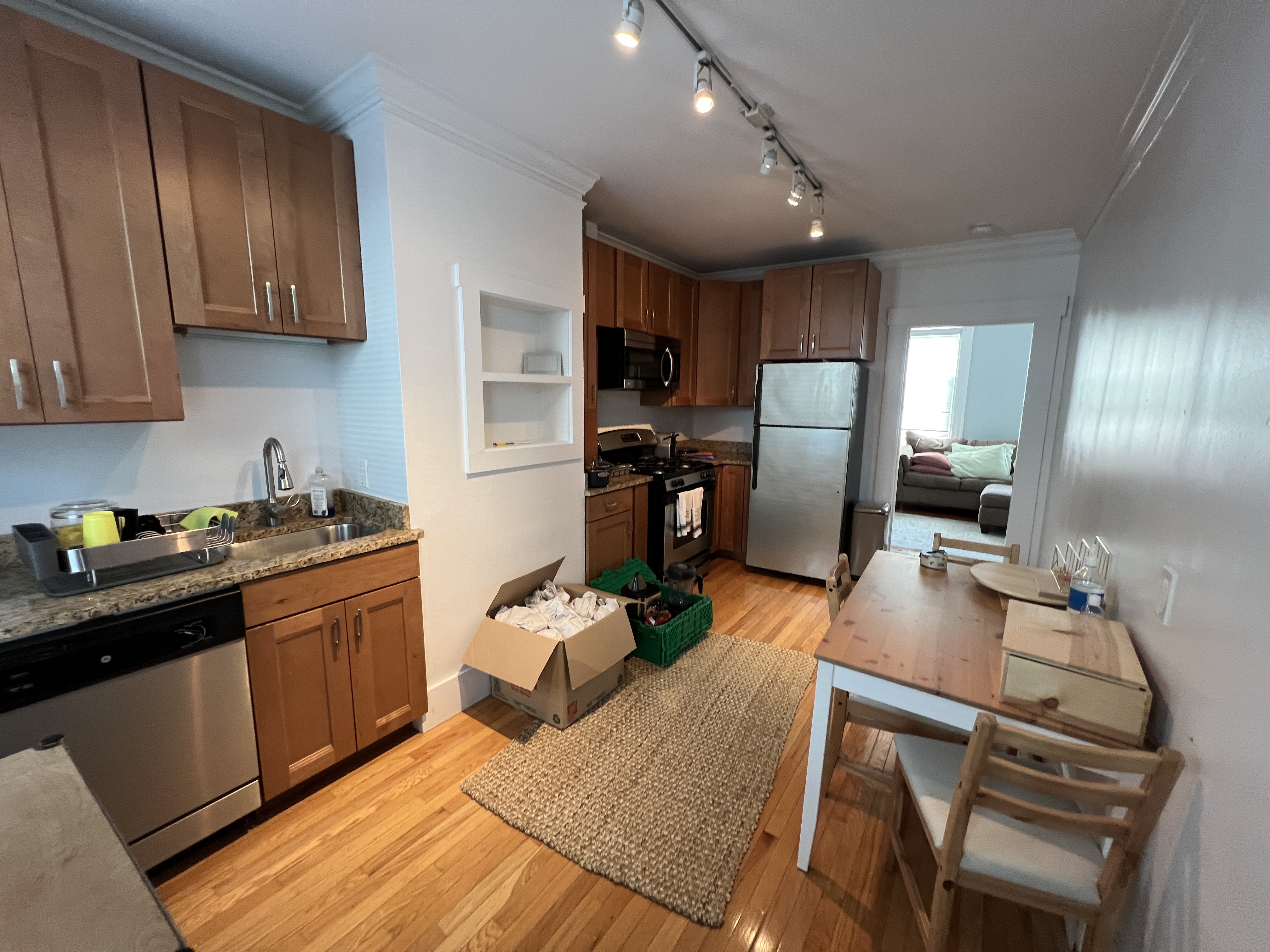 38 School St, Charlestown