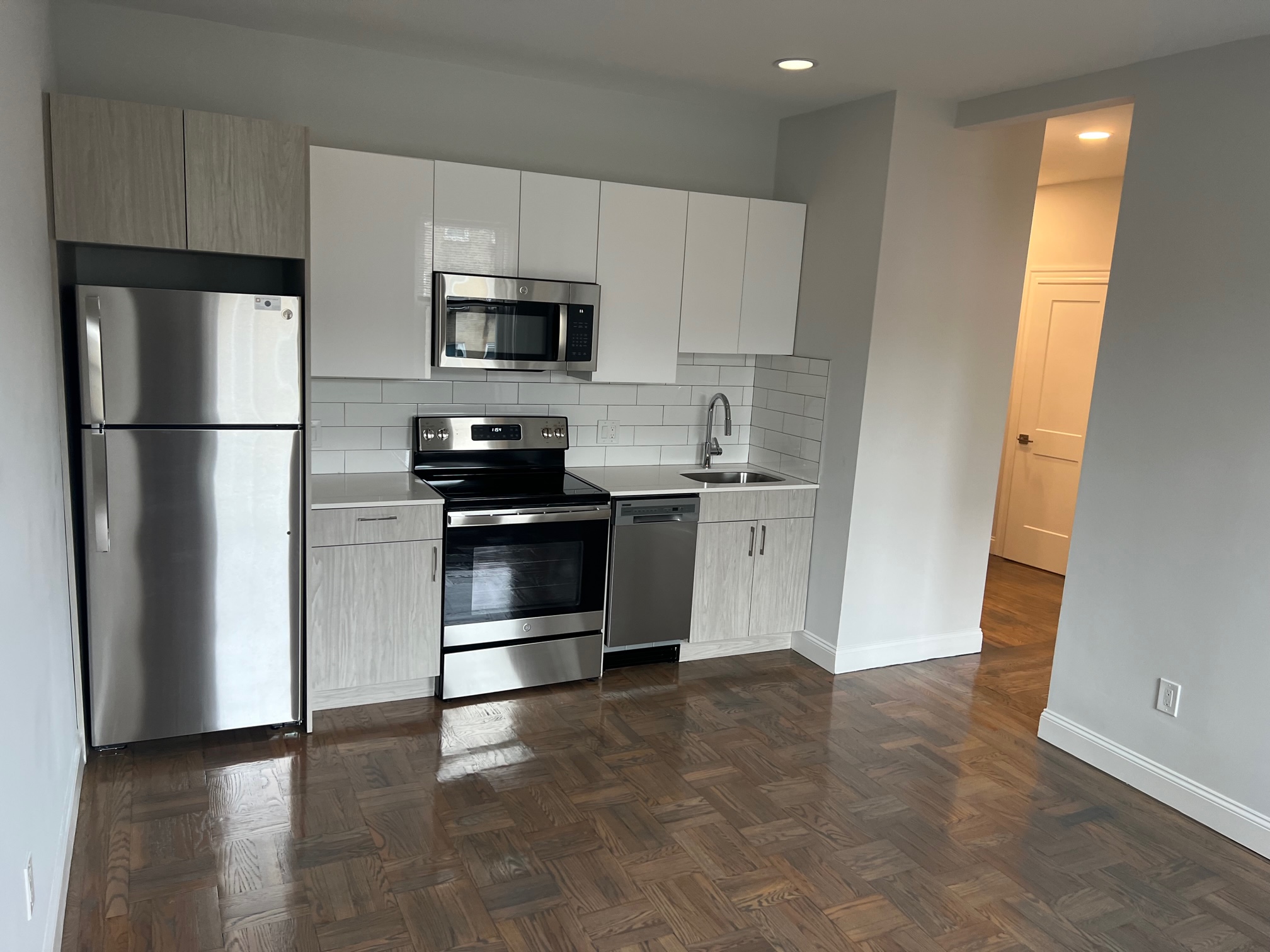 32 Queensberry St, Fenway