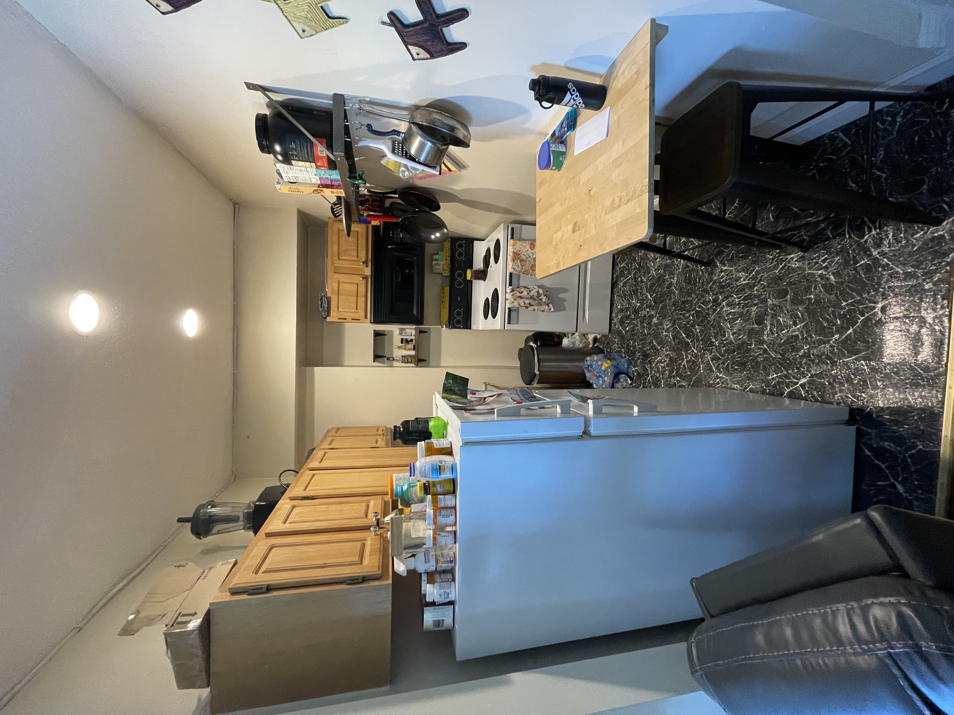 483 Massachusetts Ave, South End