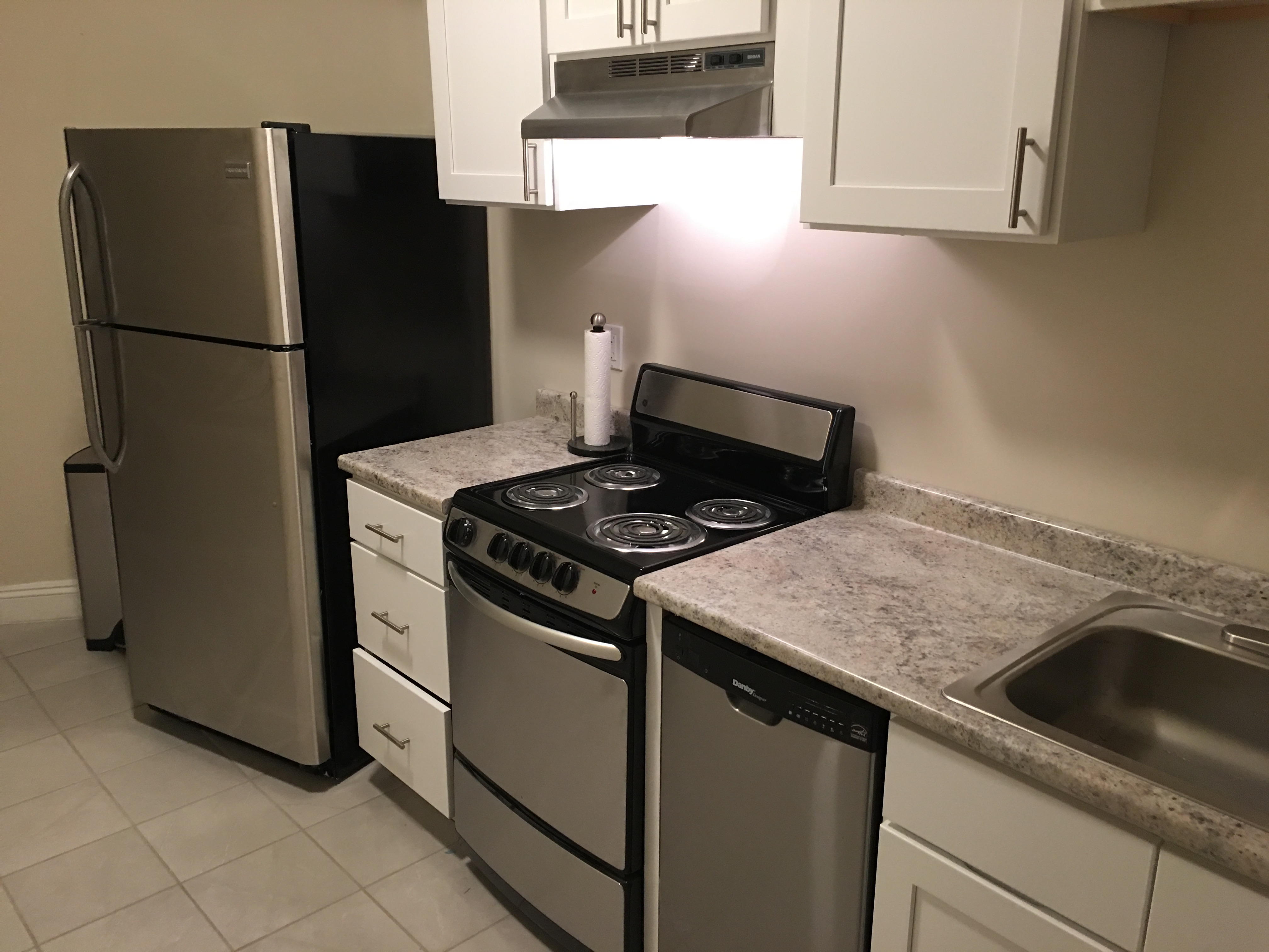 181 Winthrop Rd, Washington Square