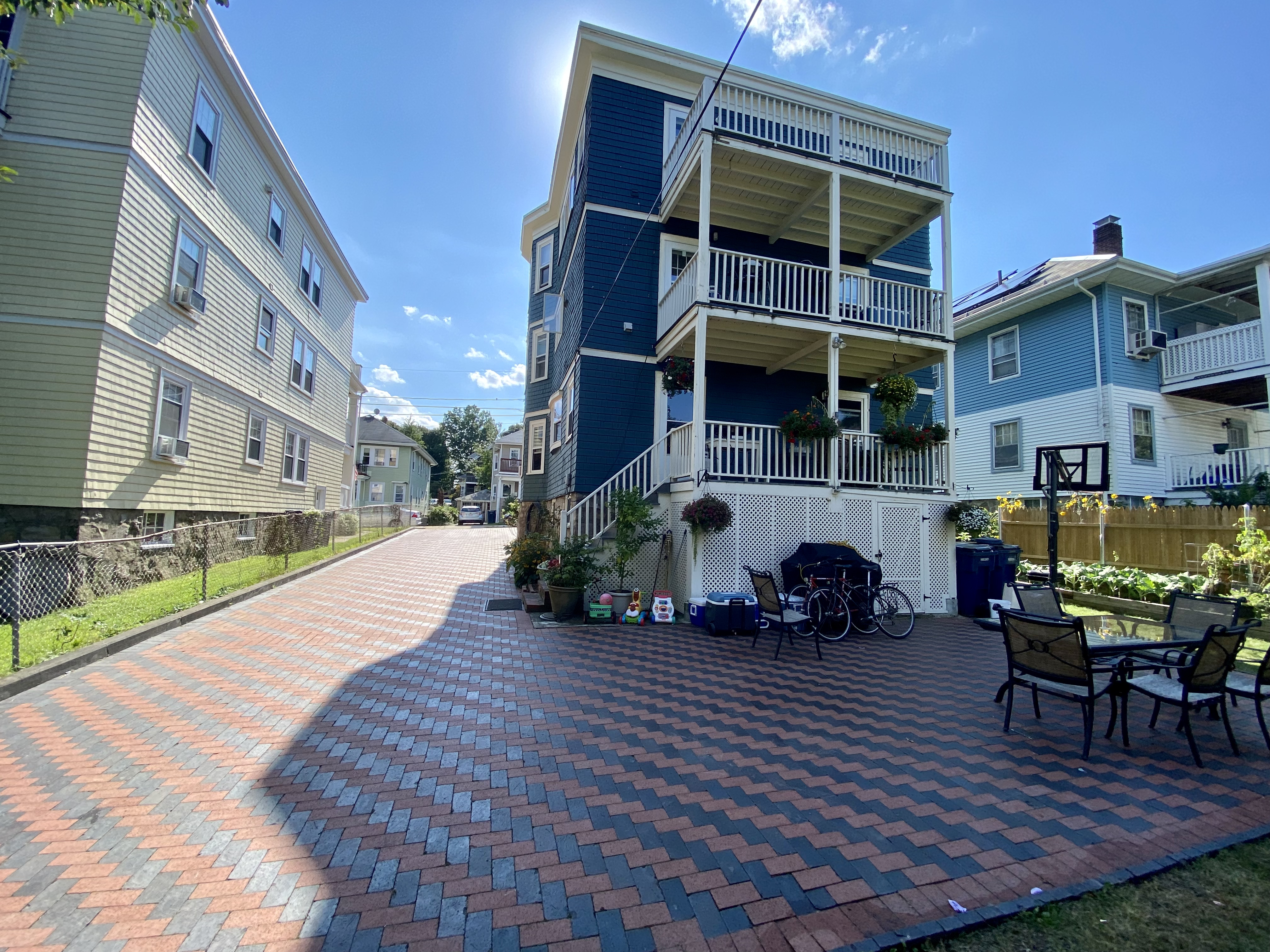 103 Farquhar St, Roslindale