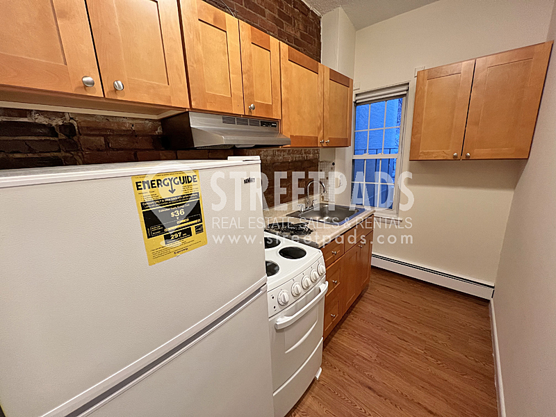 62 Huntington Ave, Jamaica Plain