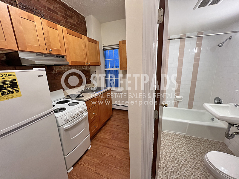 62 Huntington Ave, Jamaica Plain