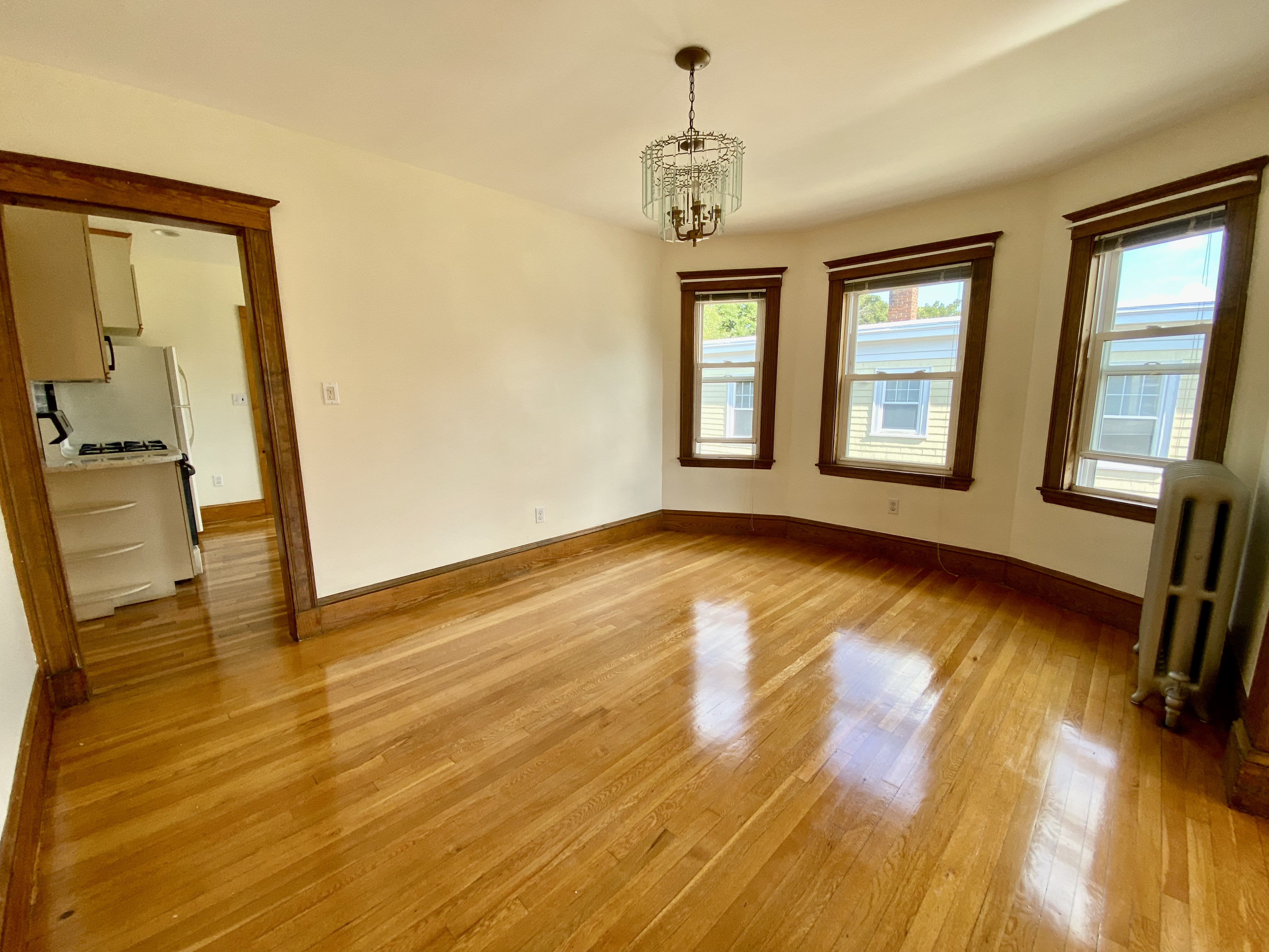 103 Farquhar St, Roslindale