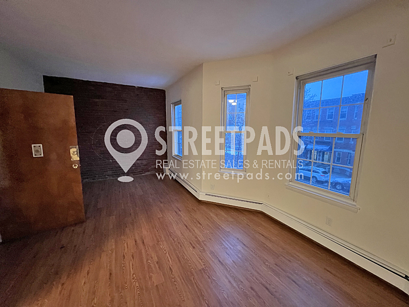 62 Huntington Ave, Jamaica Plain