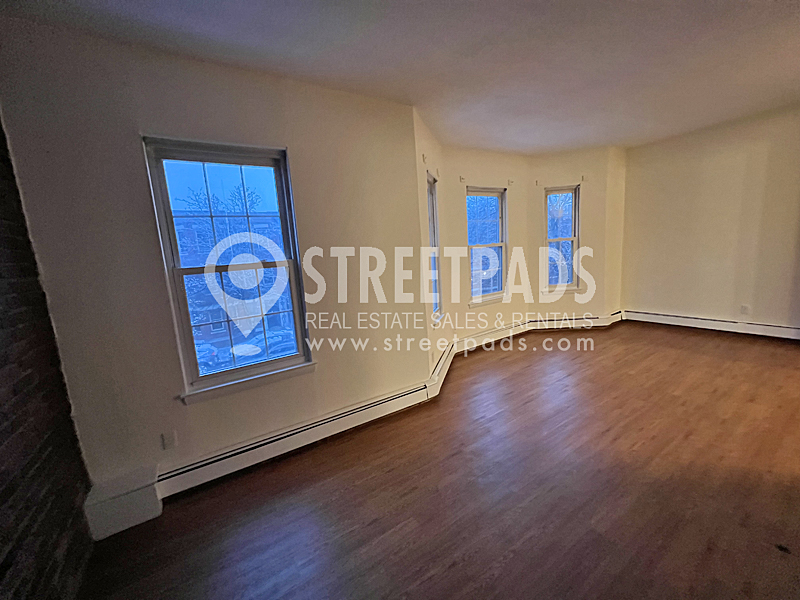 62 Huntington Ave, Jamaica Plain