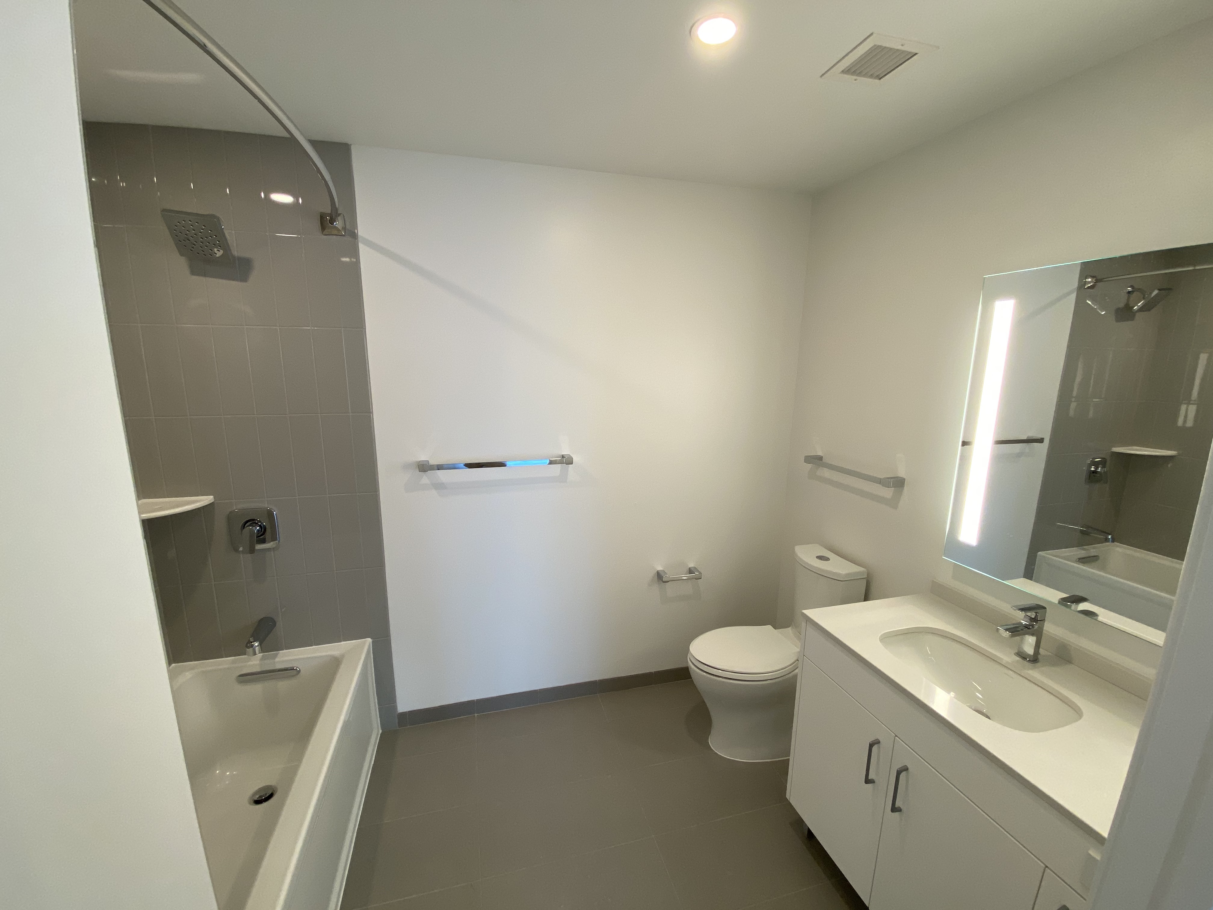 35 Lomasney Way, North End