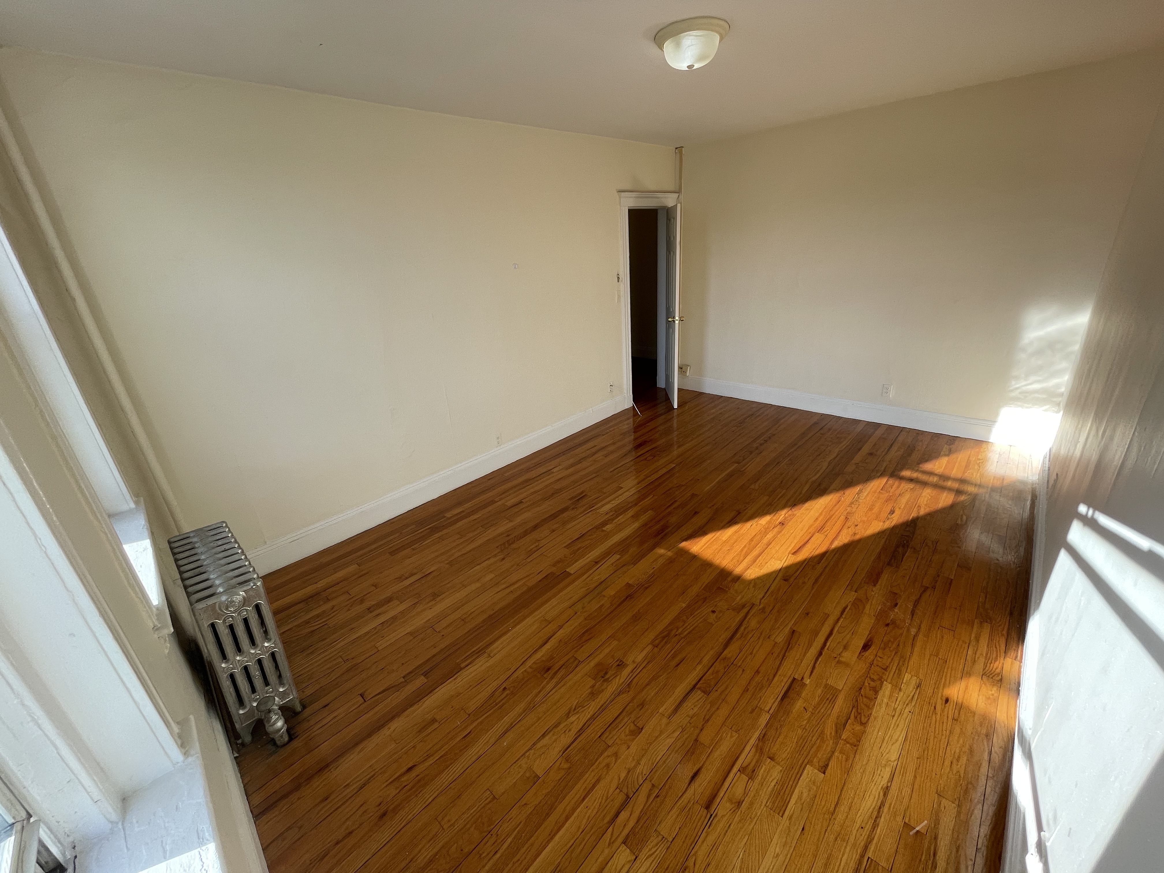 131 Washington St, Brighton