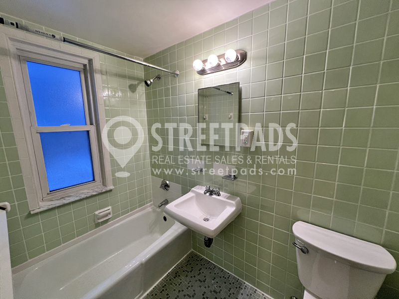 50 Huntington Ave, Jamaica Plain