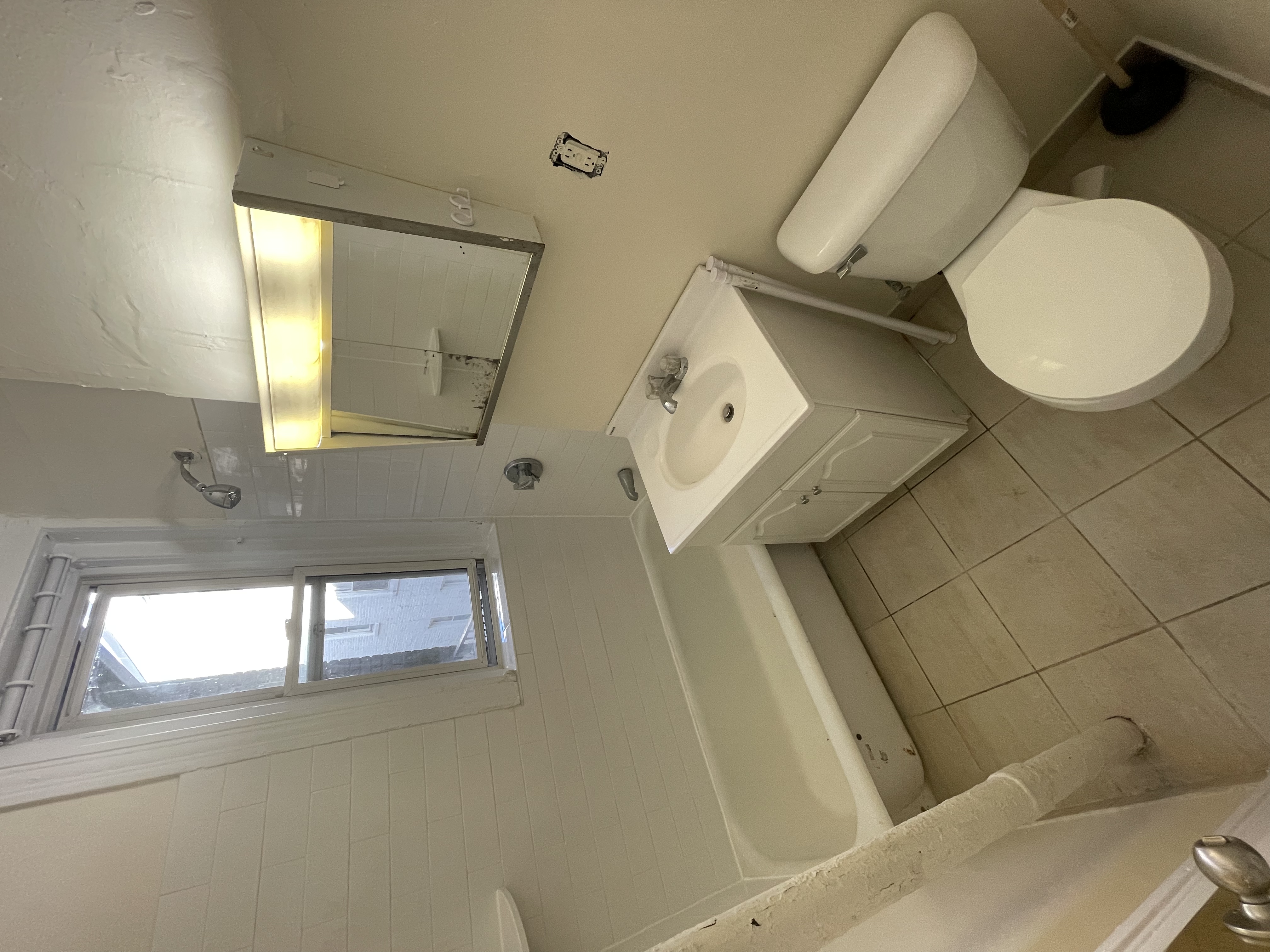 131 Washington St, Brighton