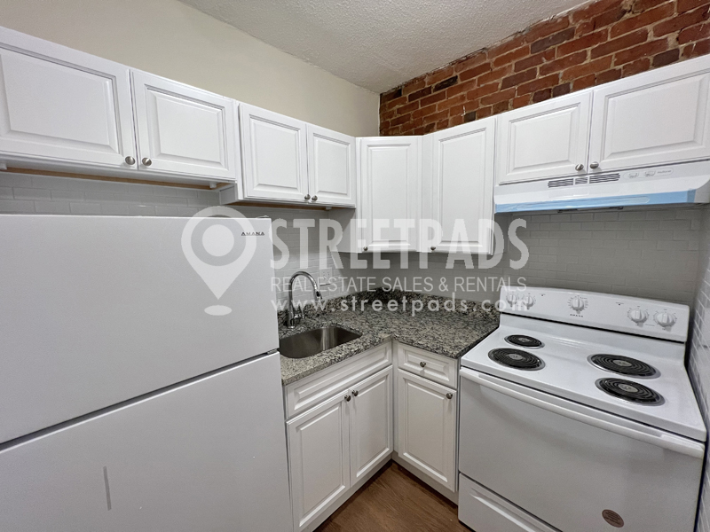 50 Huntington Ave, Jamaica Plain