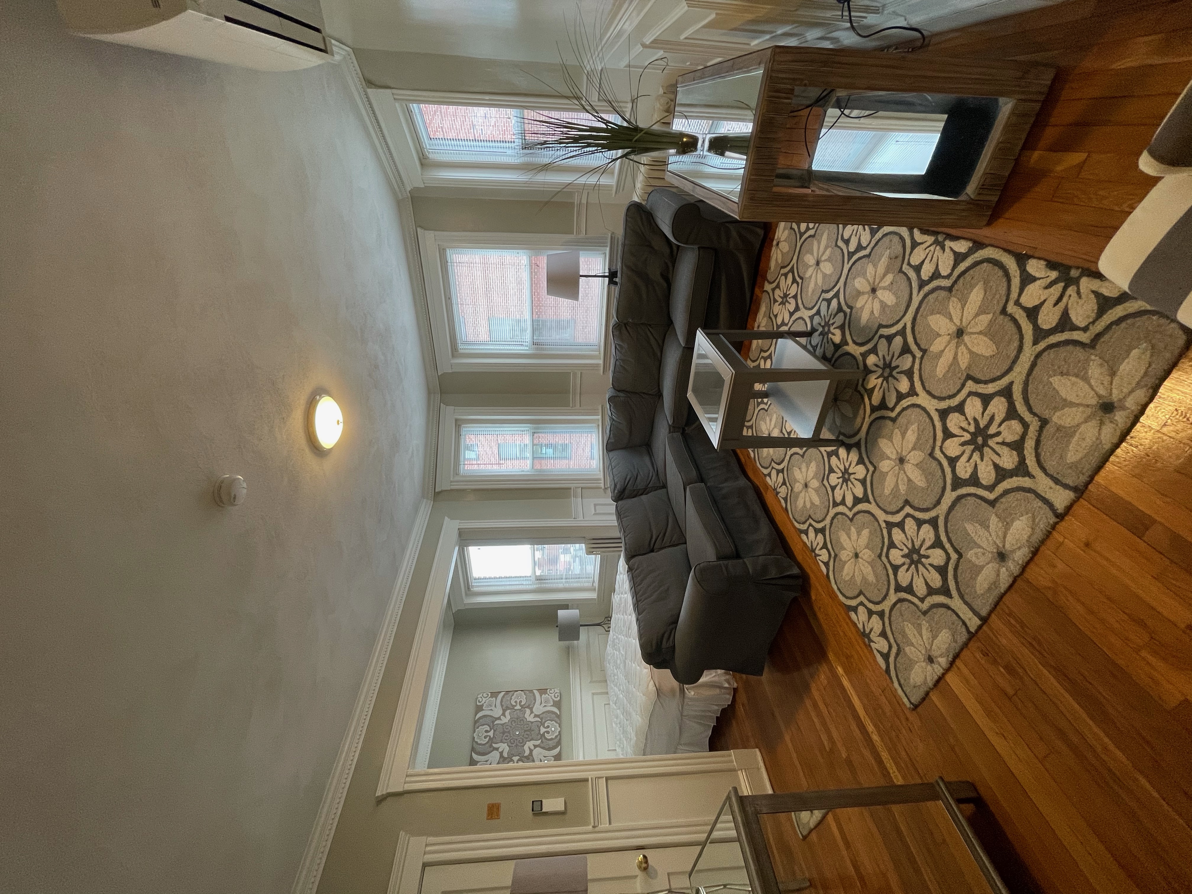 49 Worthington St, Mission Hill