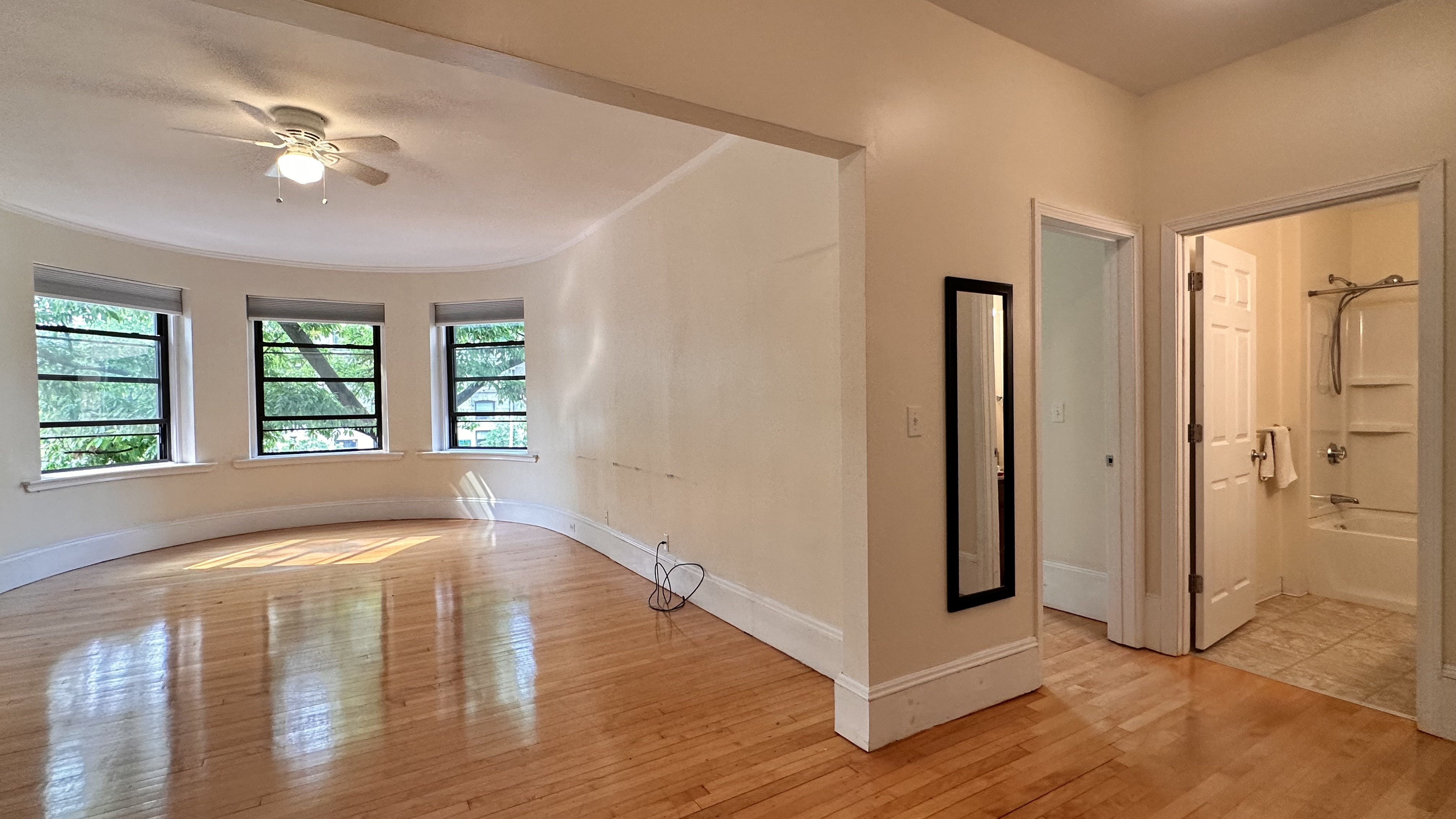 1100 Beacon St, Longwood