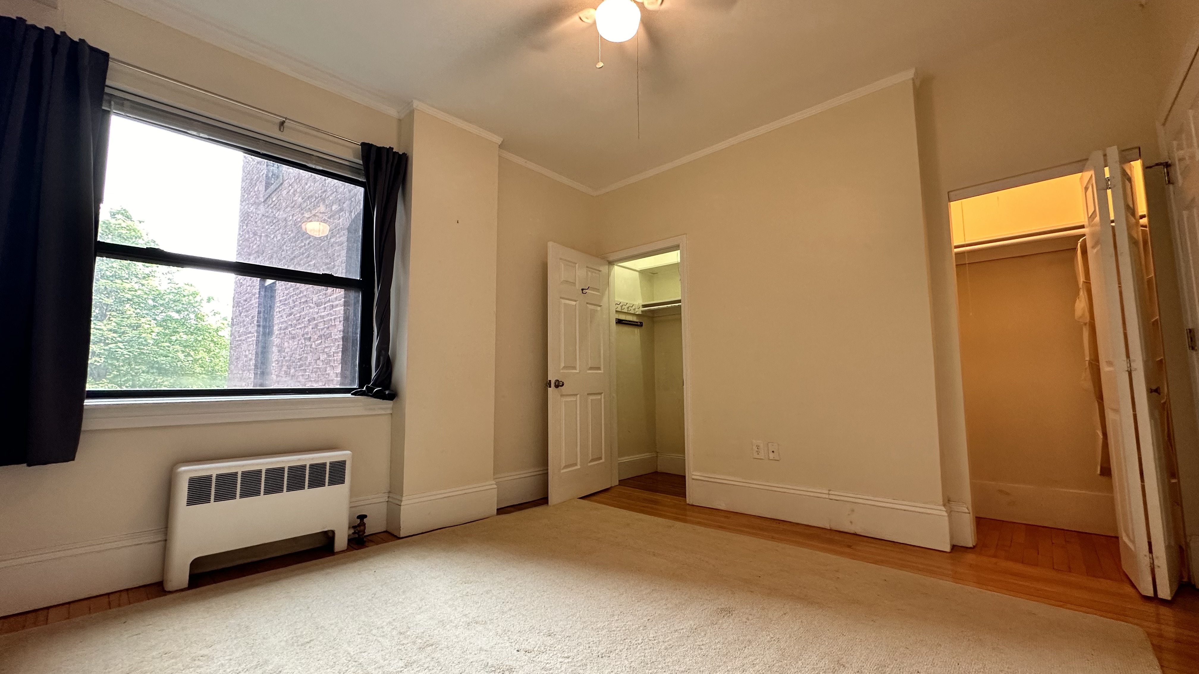 1100 Beacon St, Longwood