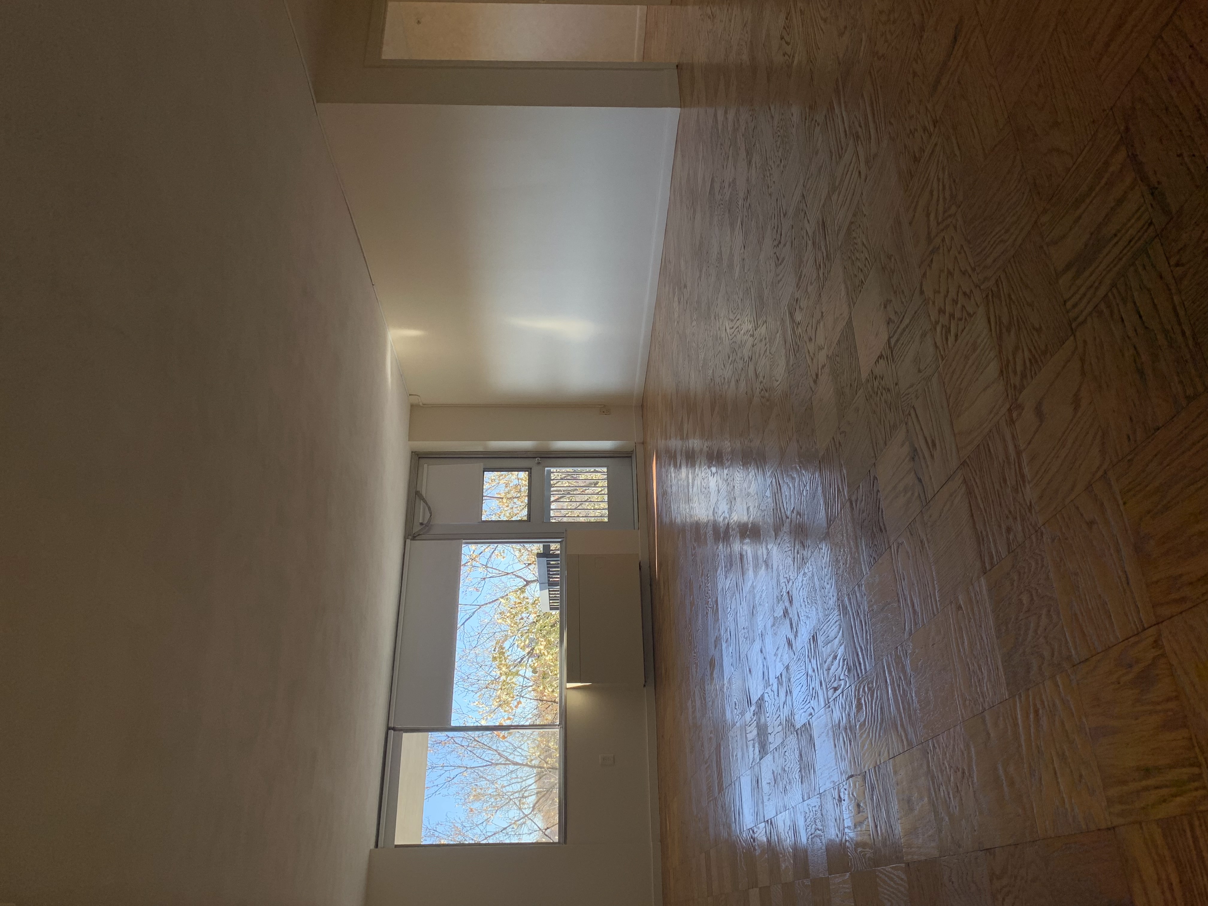 101 Monmouth St, Longwood