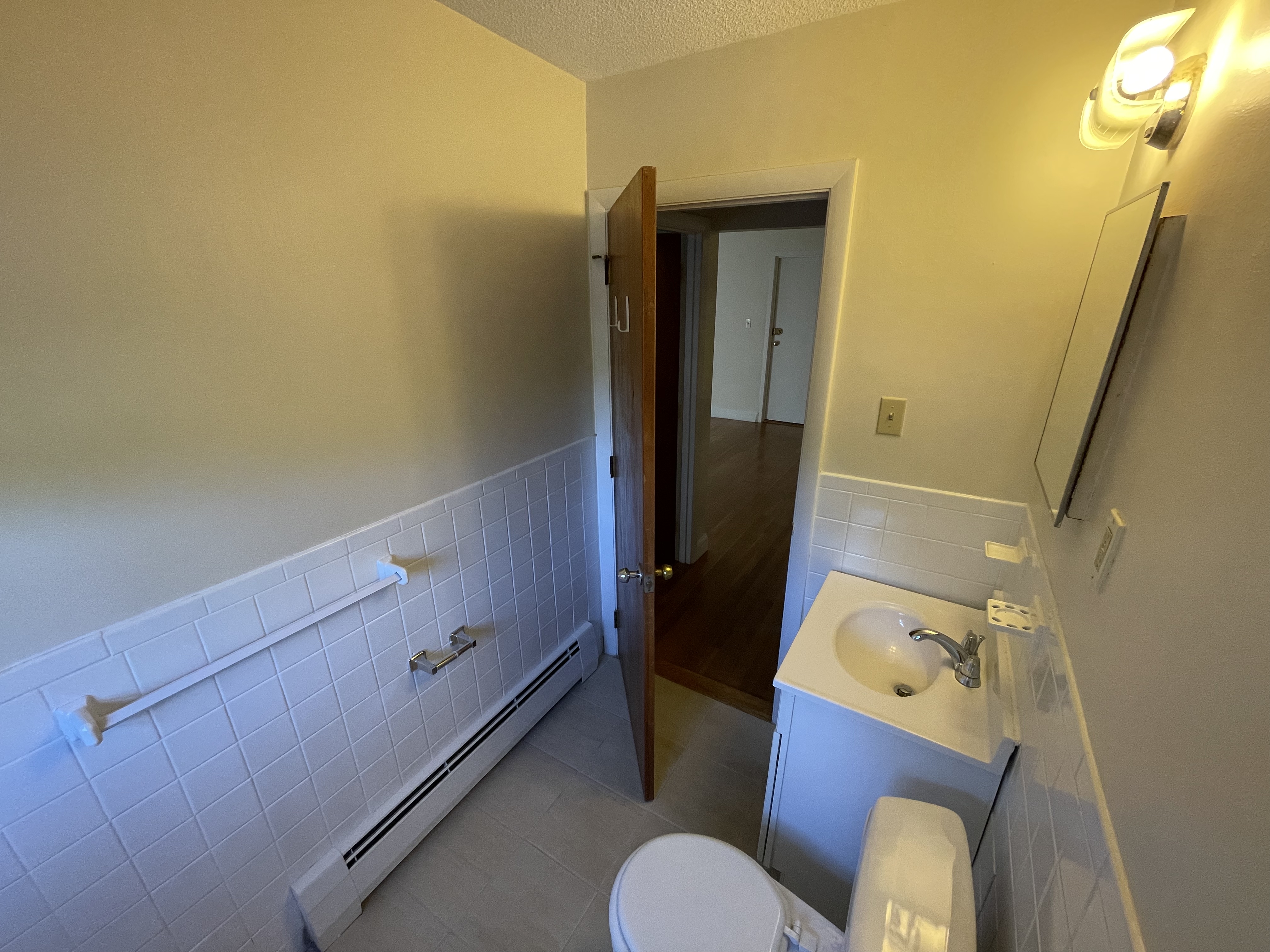 11 Brattle Dr, Arlington