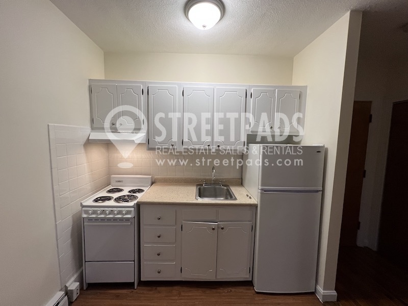 180 North Beacon St, Brighton