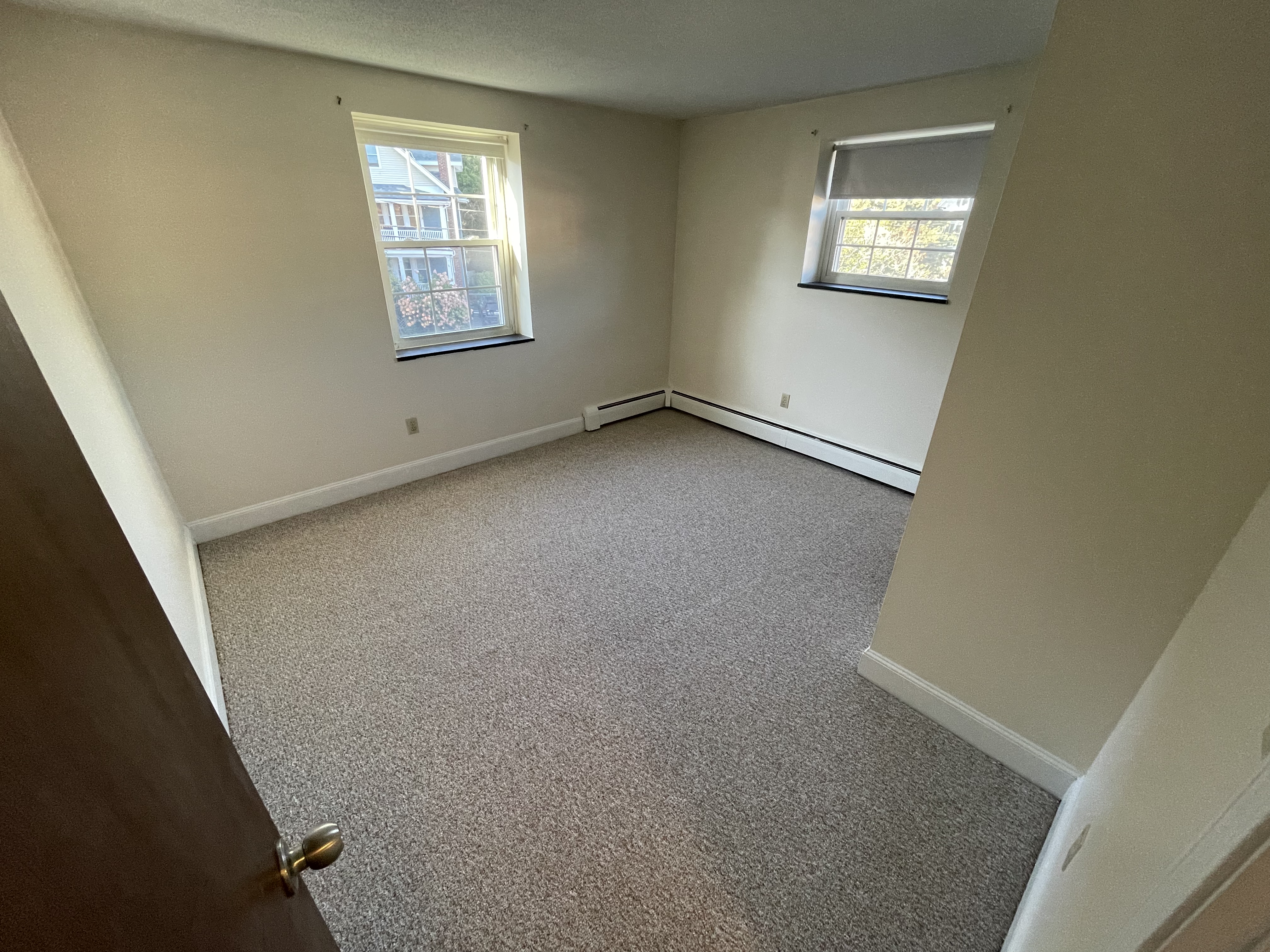 1 Brattle Dr, Arlington