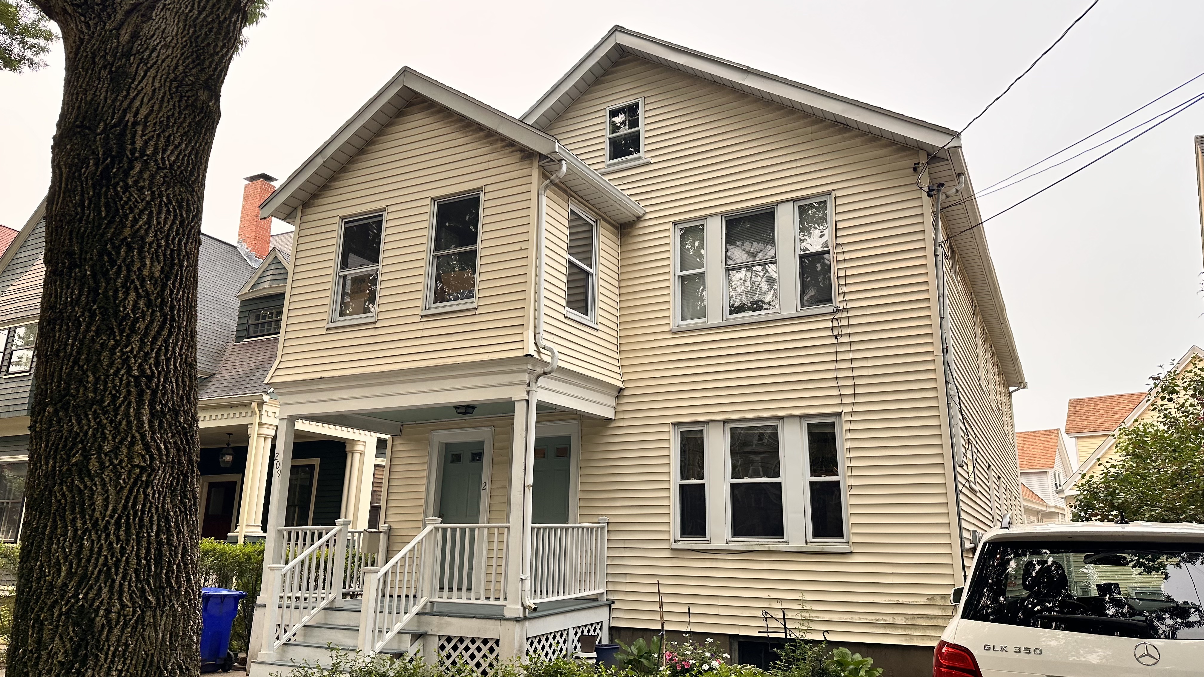 209 Aspinwall Ave, Central Village