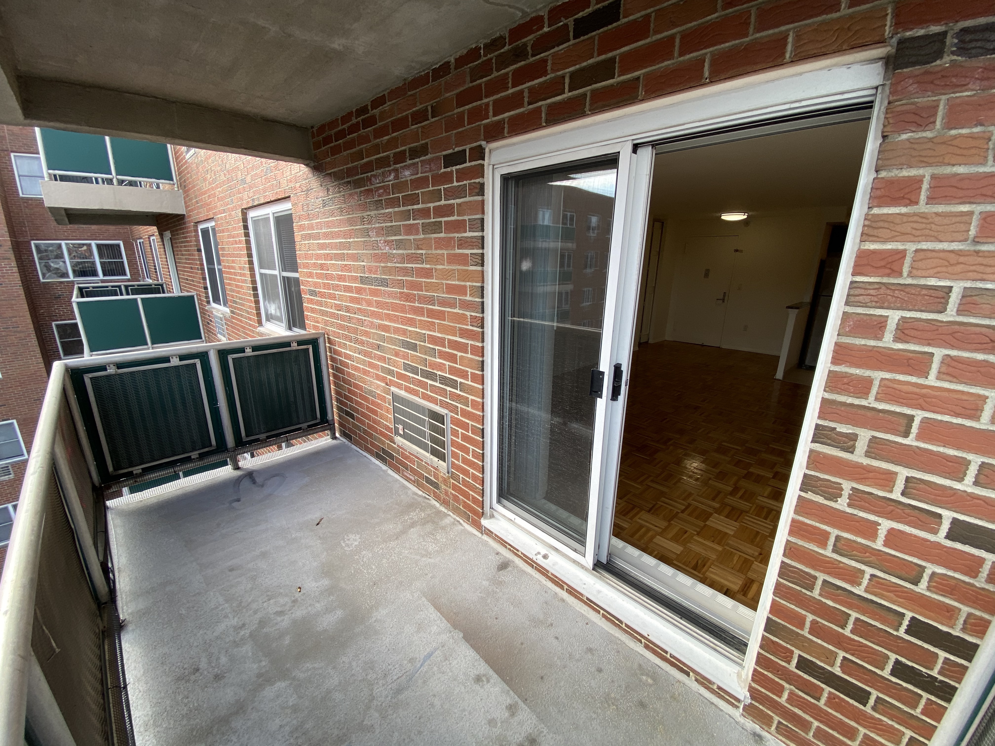 185 Freeman St, Longwood