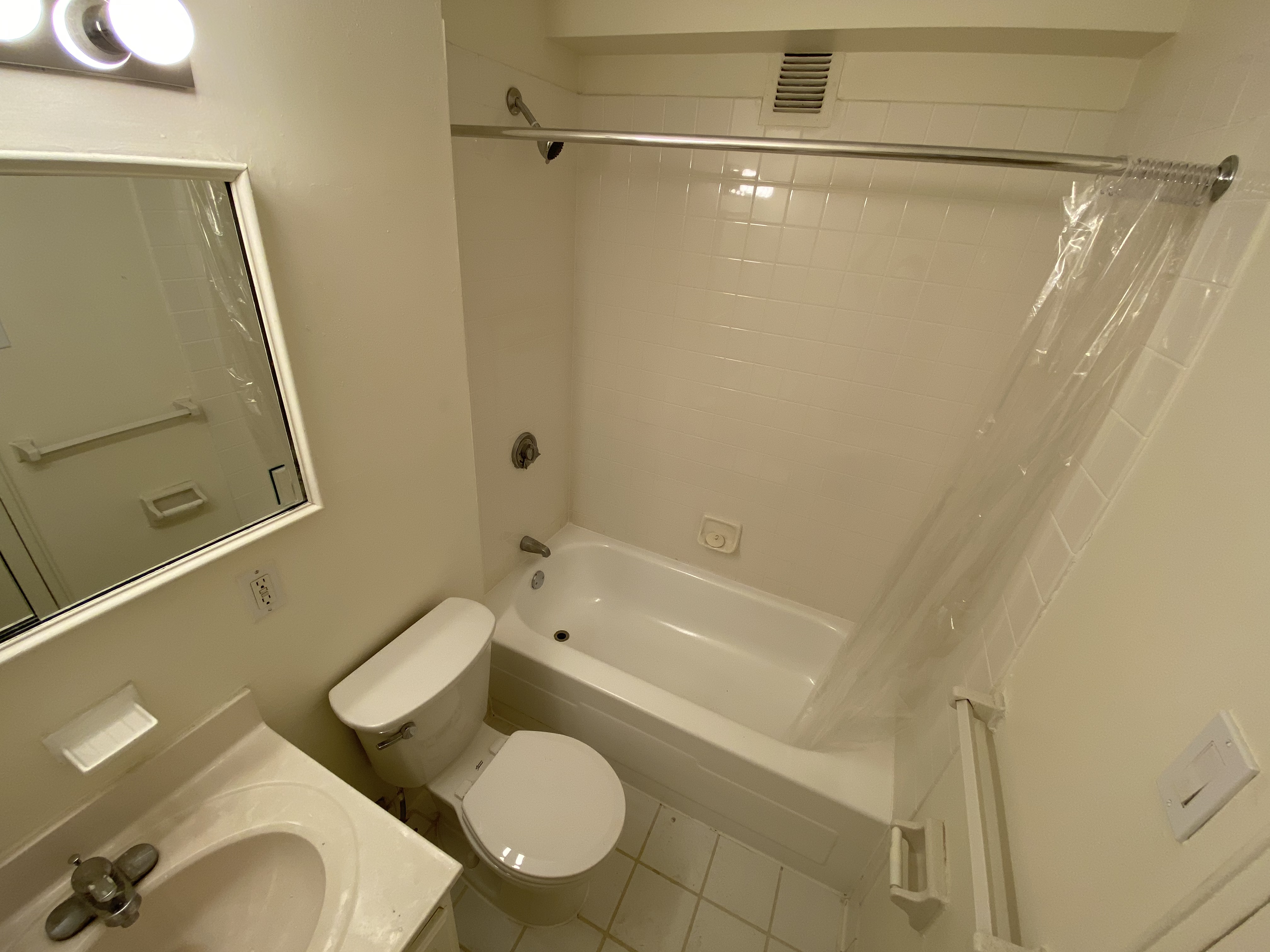 185 Freeman St, Longwood