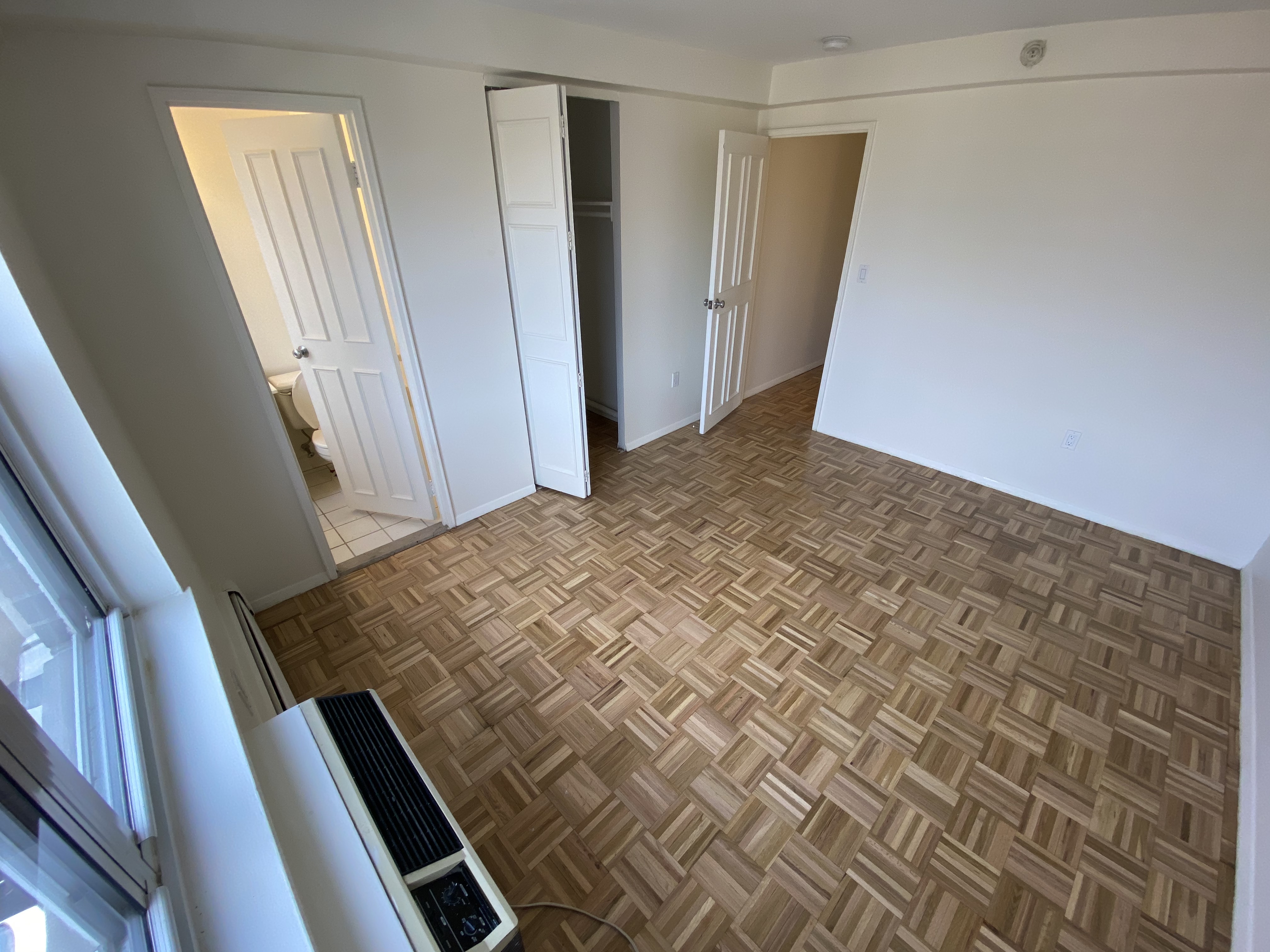 185 Freeman St, Longwood