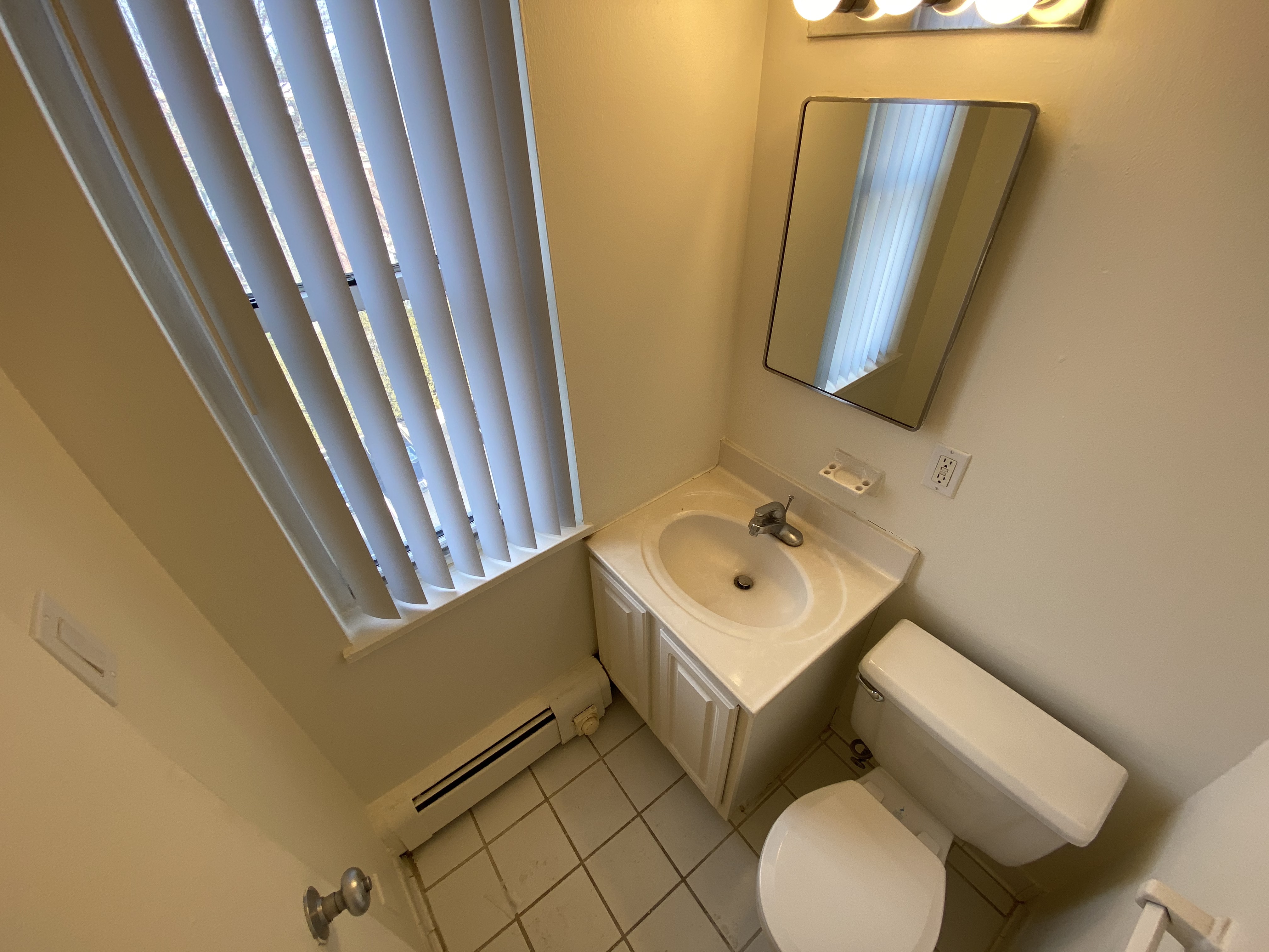 185 Freeman St, Longwood