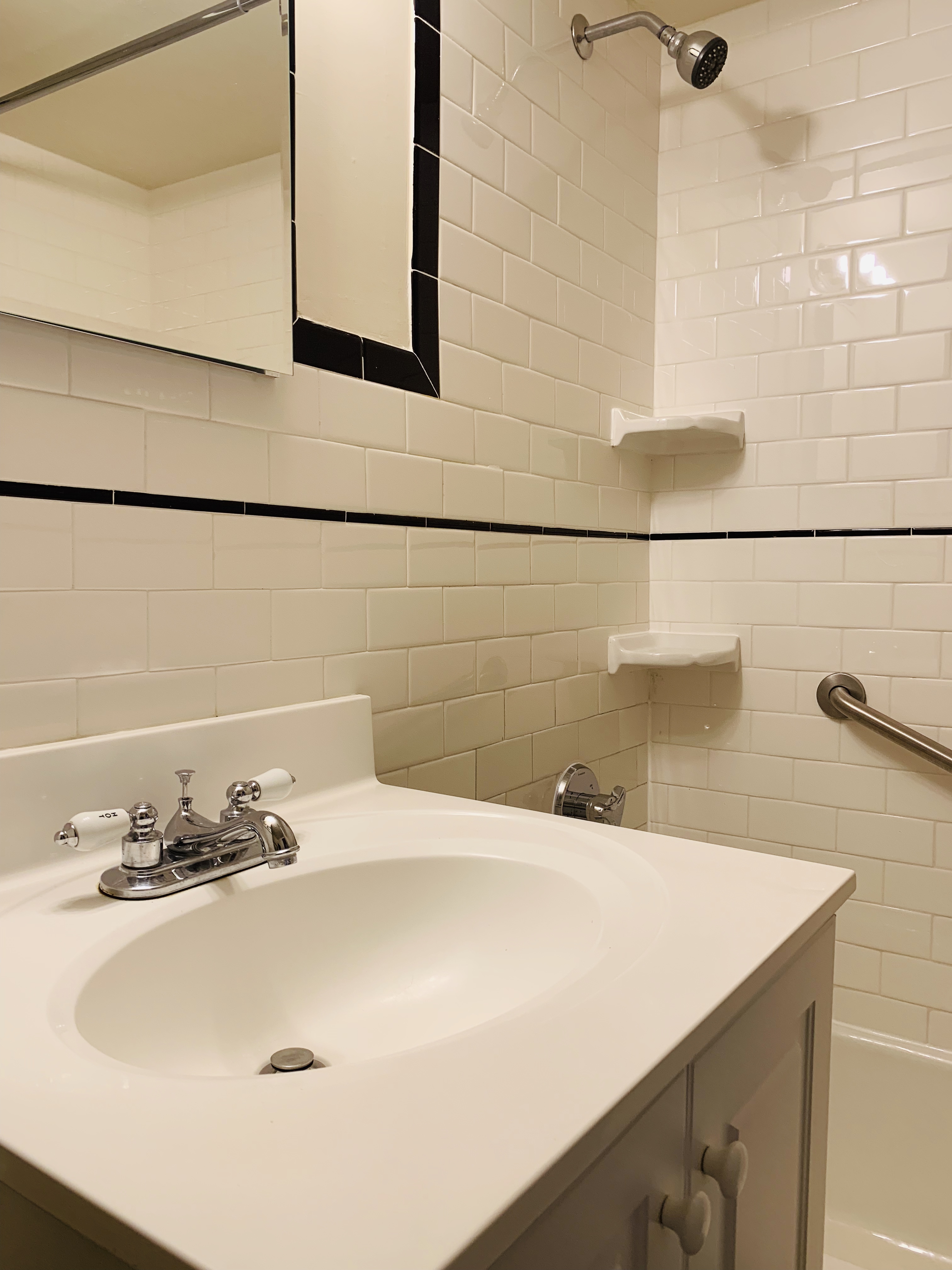 101 Monmouth St, Longwood