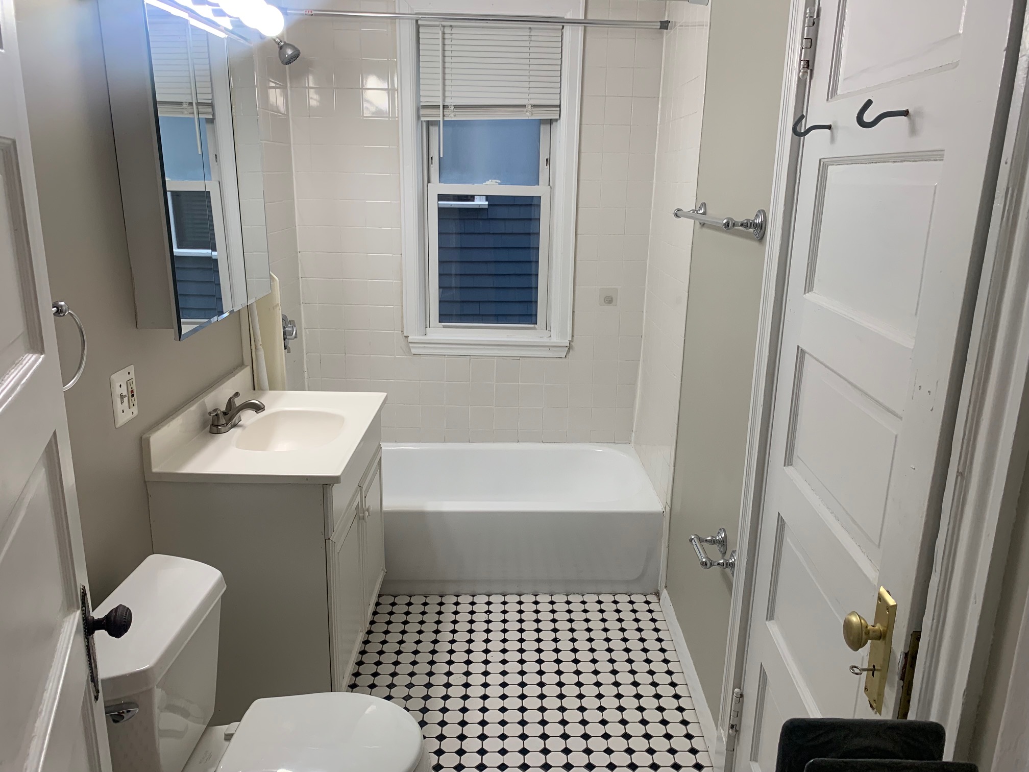 10 Cambridge Ter, Porter Square