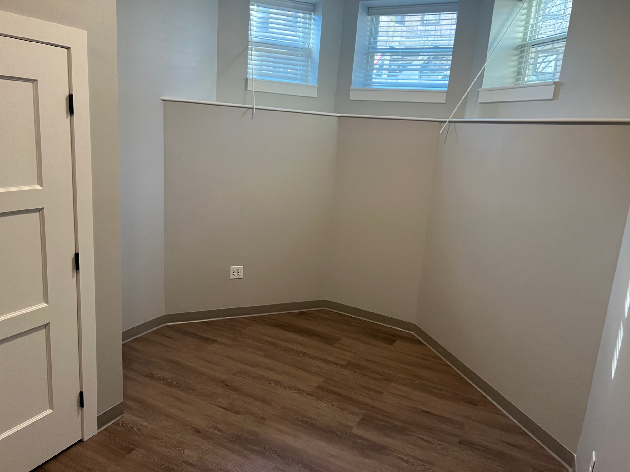 100 Hemenway St, Fenway