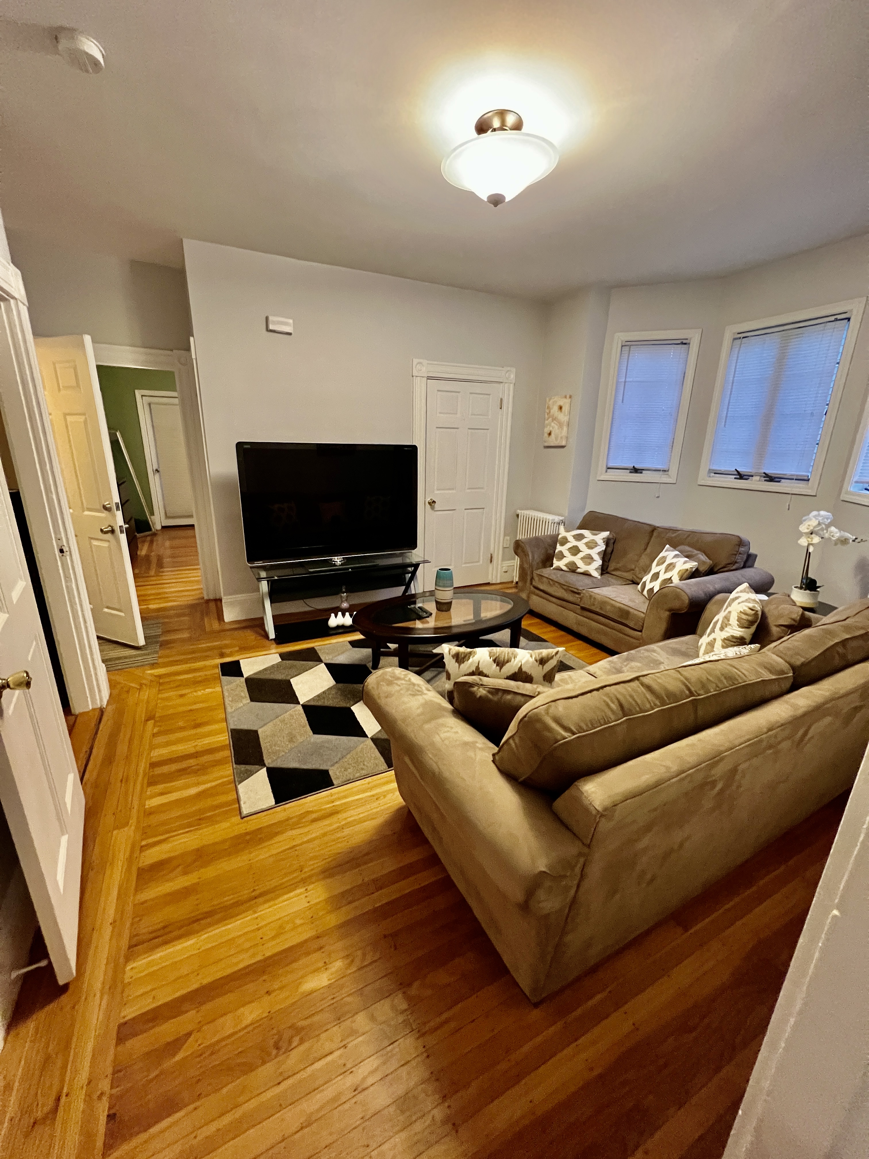 29 Cohasset St, Roslindale