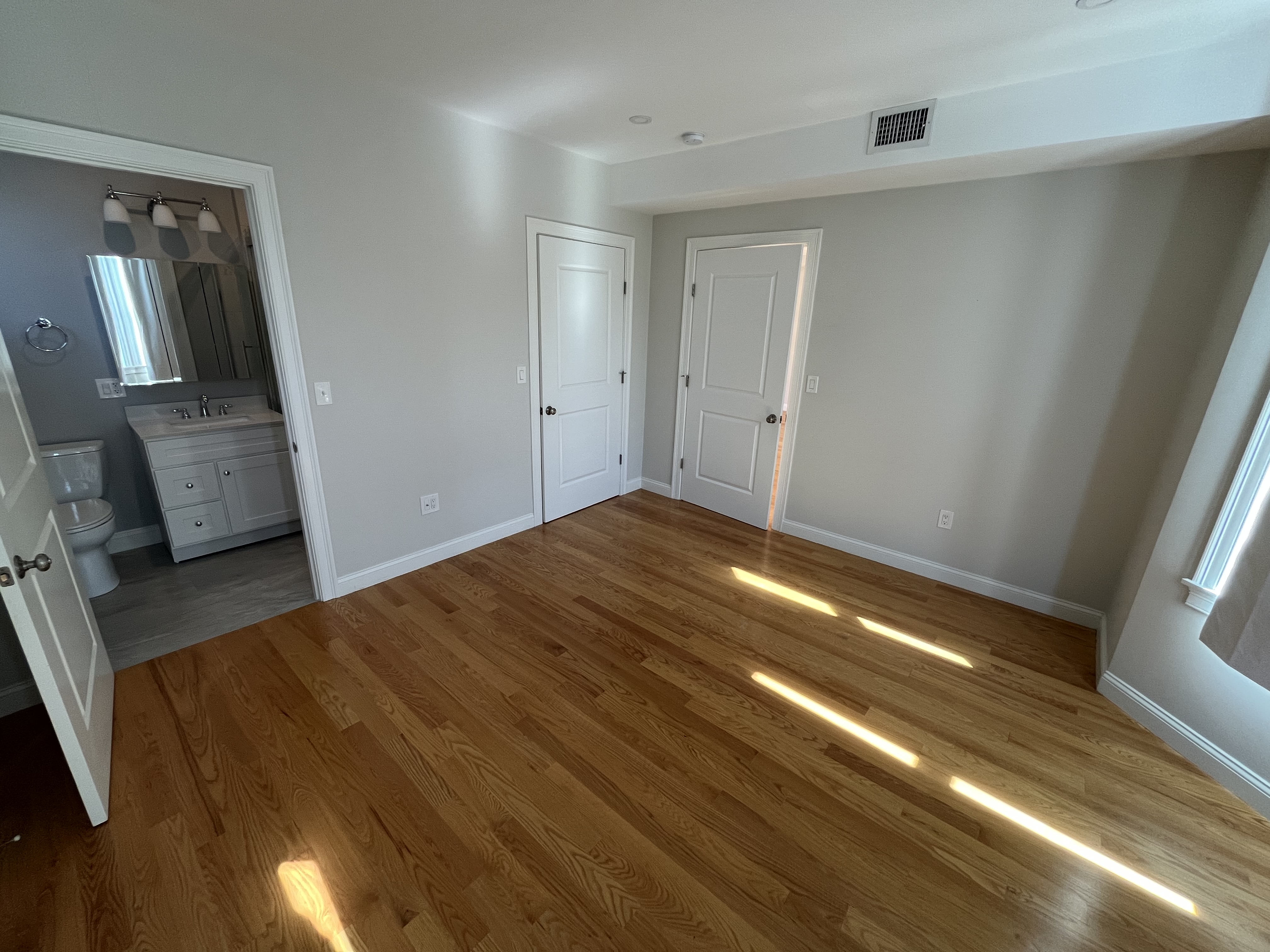 54 Waverly St, Brighton