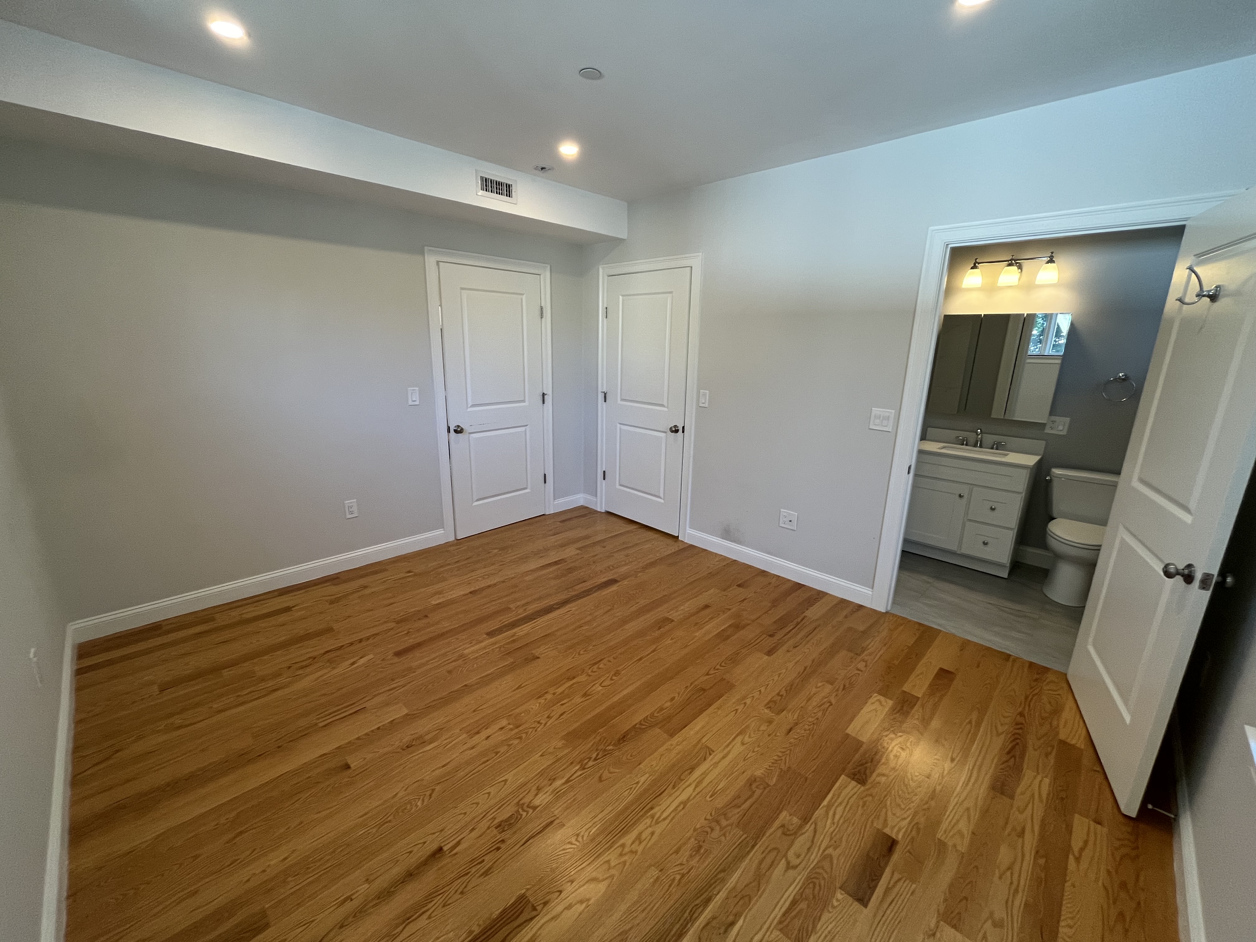 54 Waverly St, Brighton