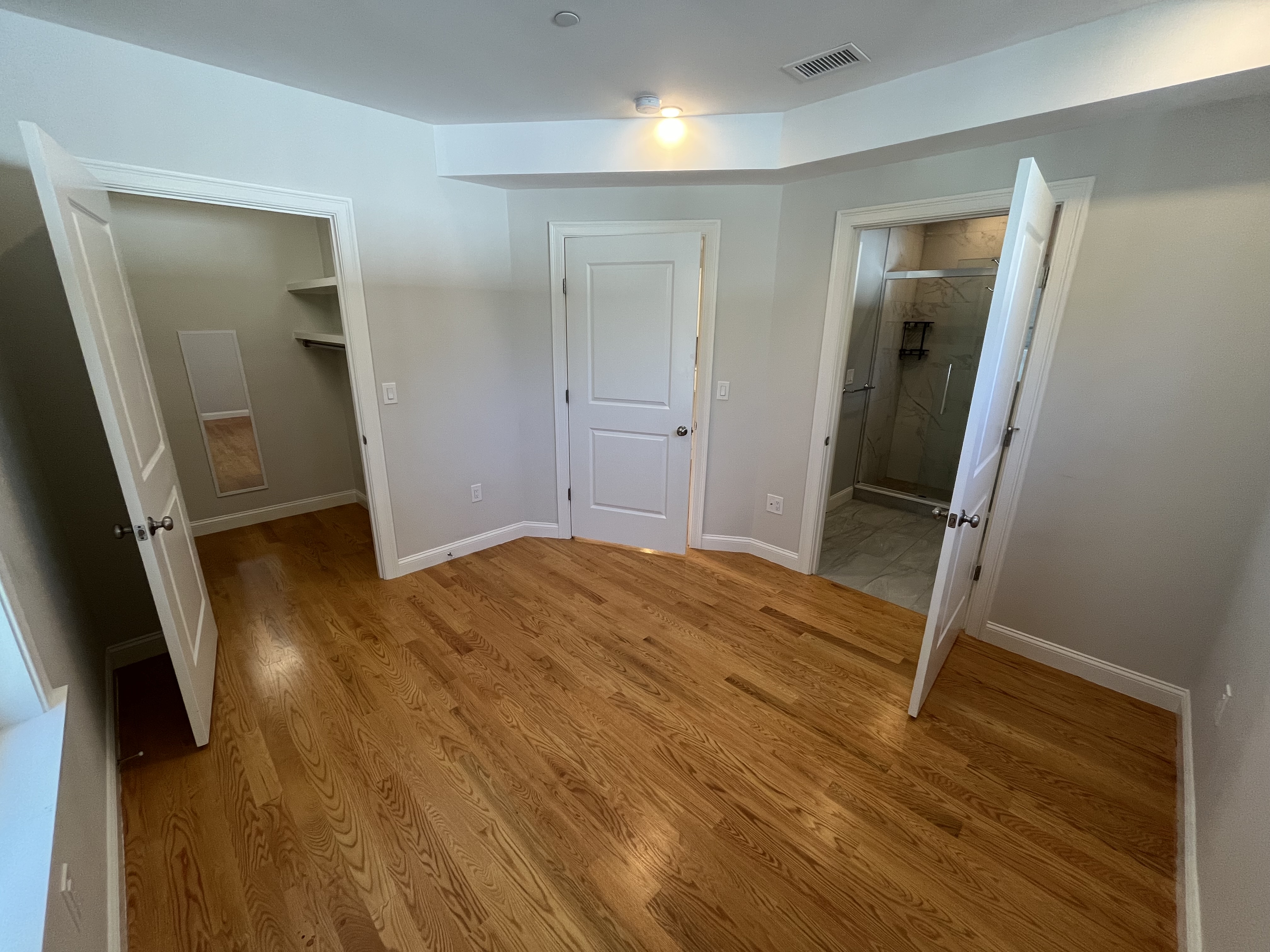 54 Waverly St, Brighton