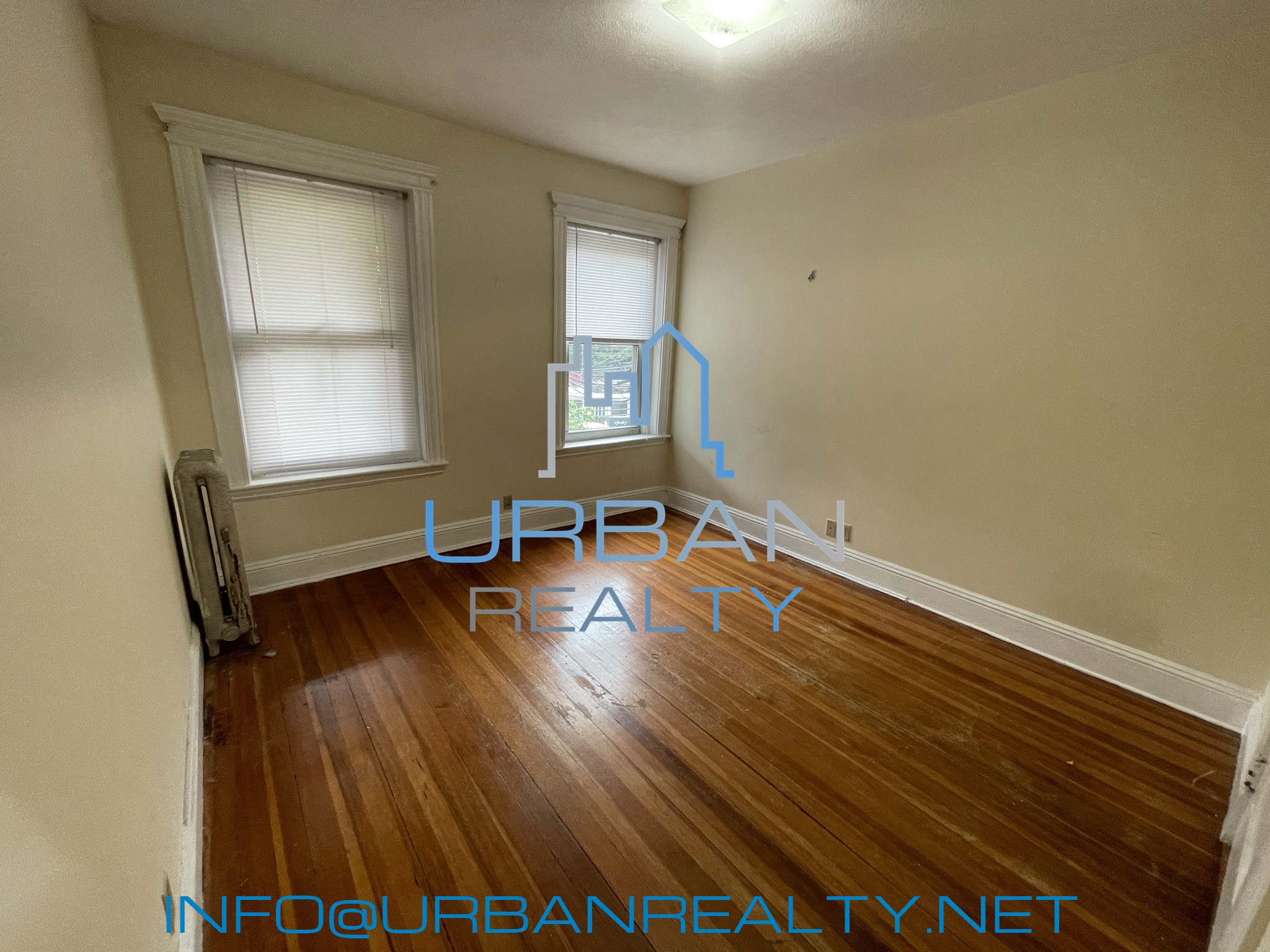 24 Strathmore Rd, Washington Square