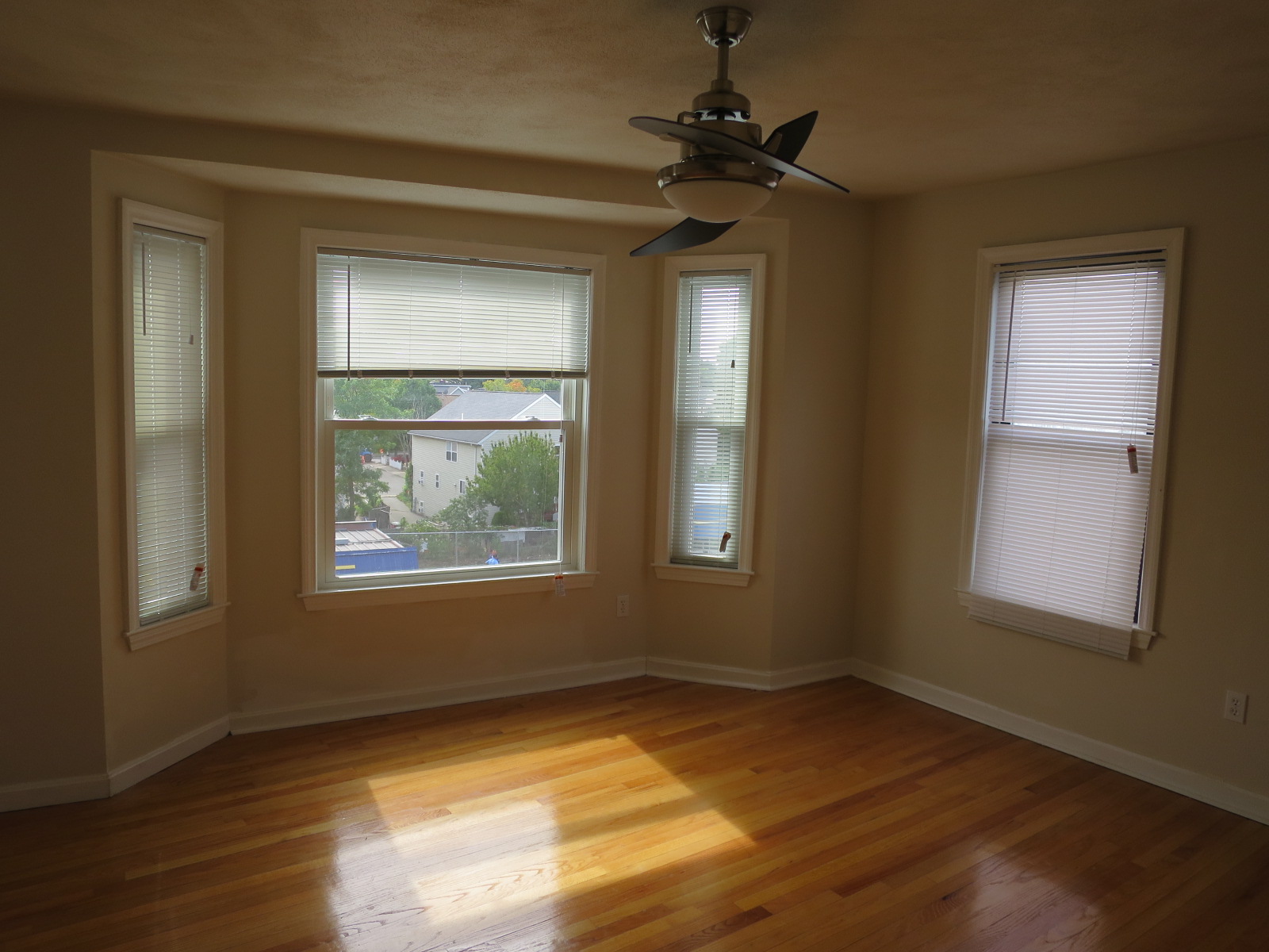 671 Somerville Ave, Porter Square