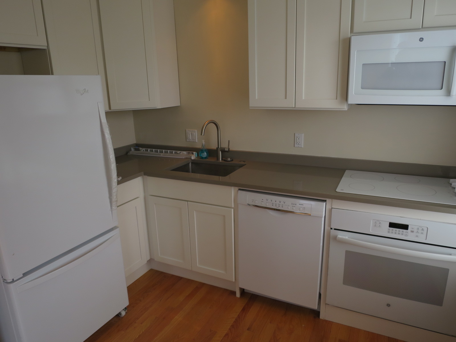 671 Somerville Ave, Porter Square