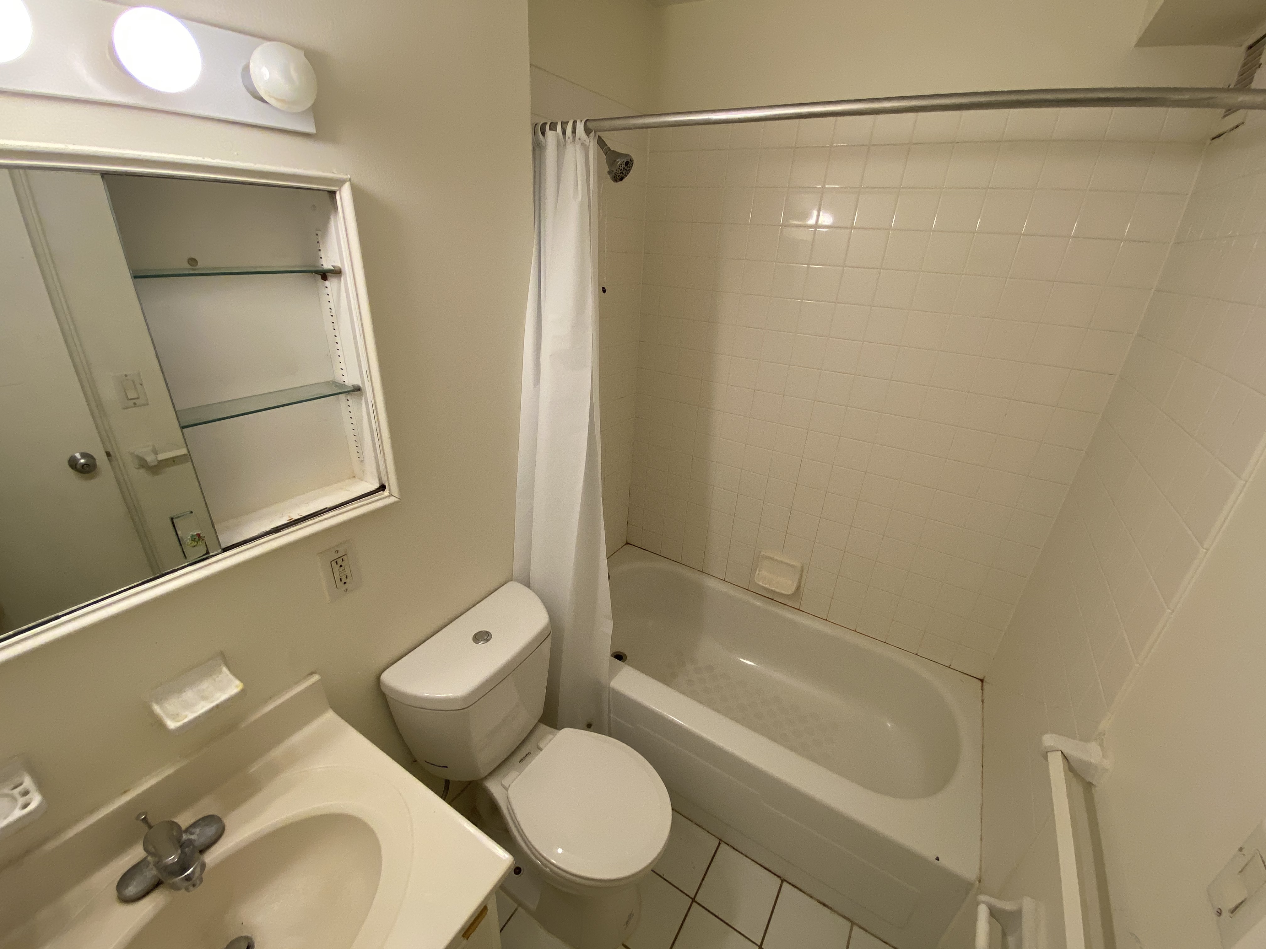 175 Freeman St, Longwood