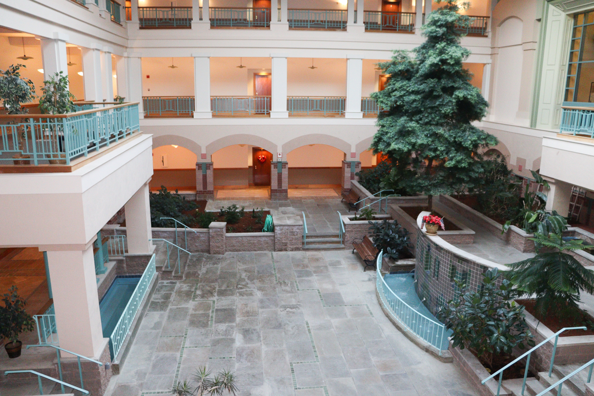 550 Washington St, Braintree