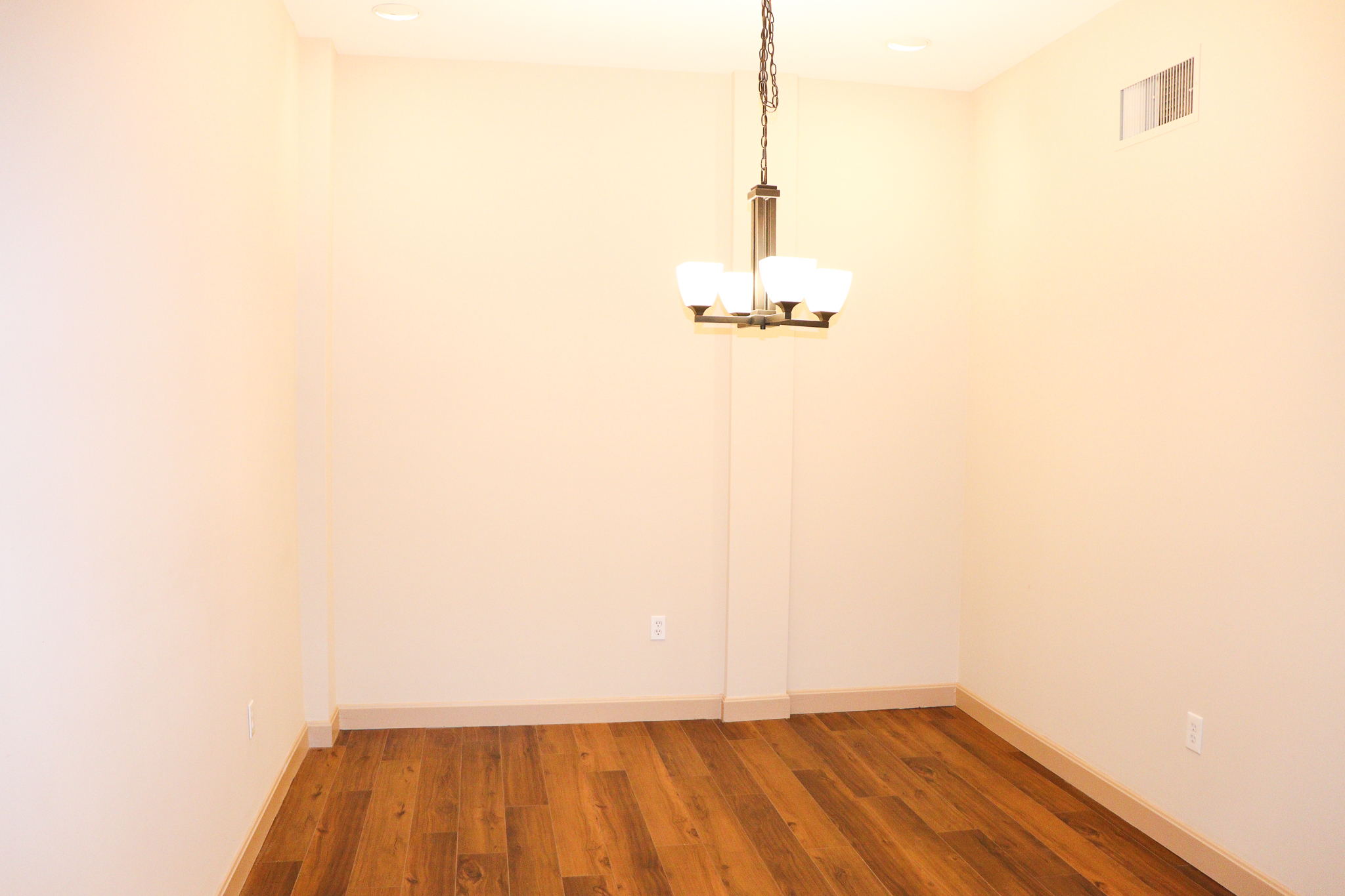 550 Washington St, Braintree