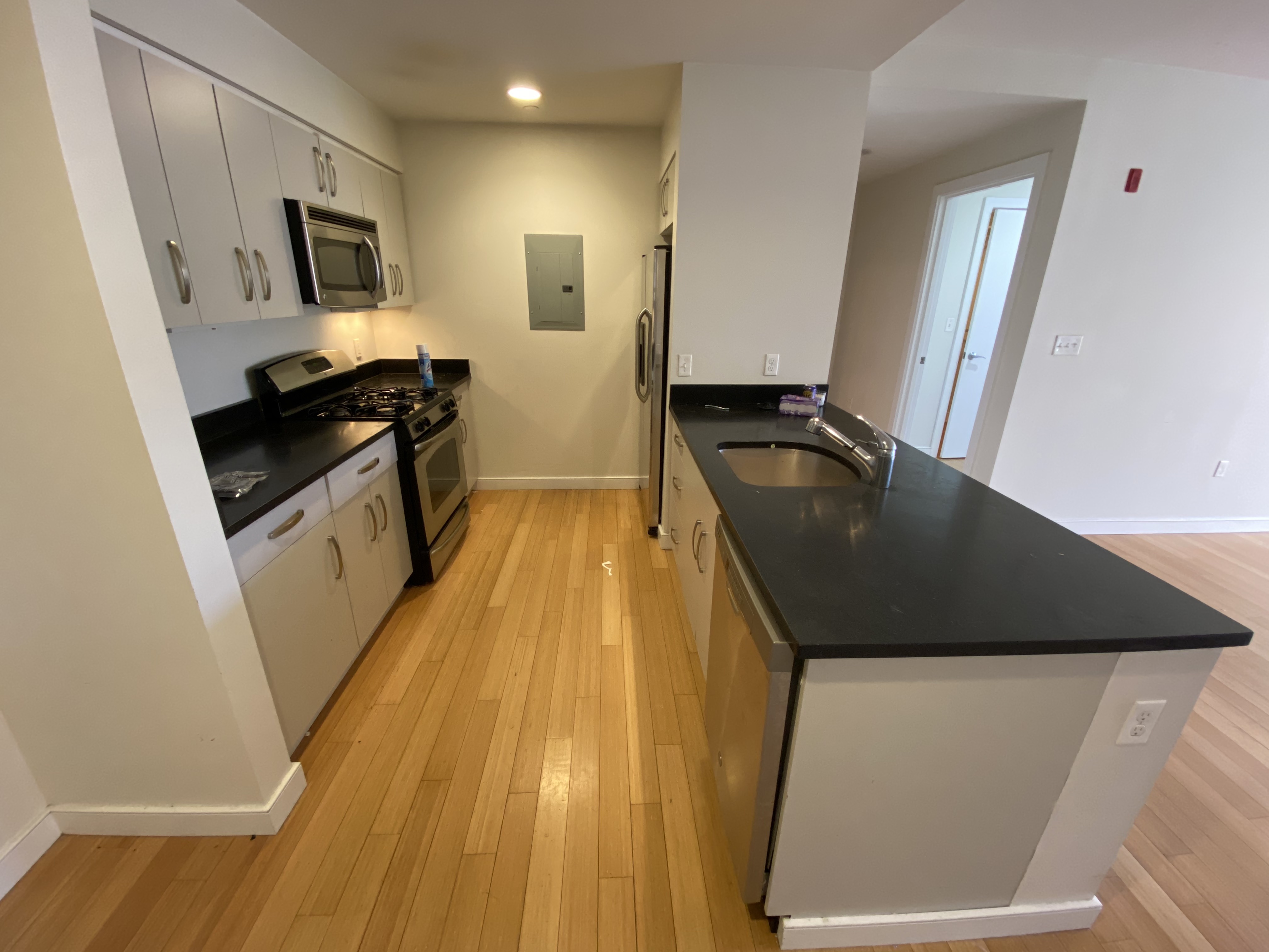 601 Albany St, South End