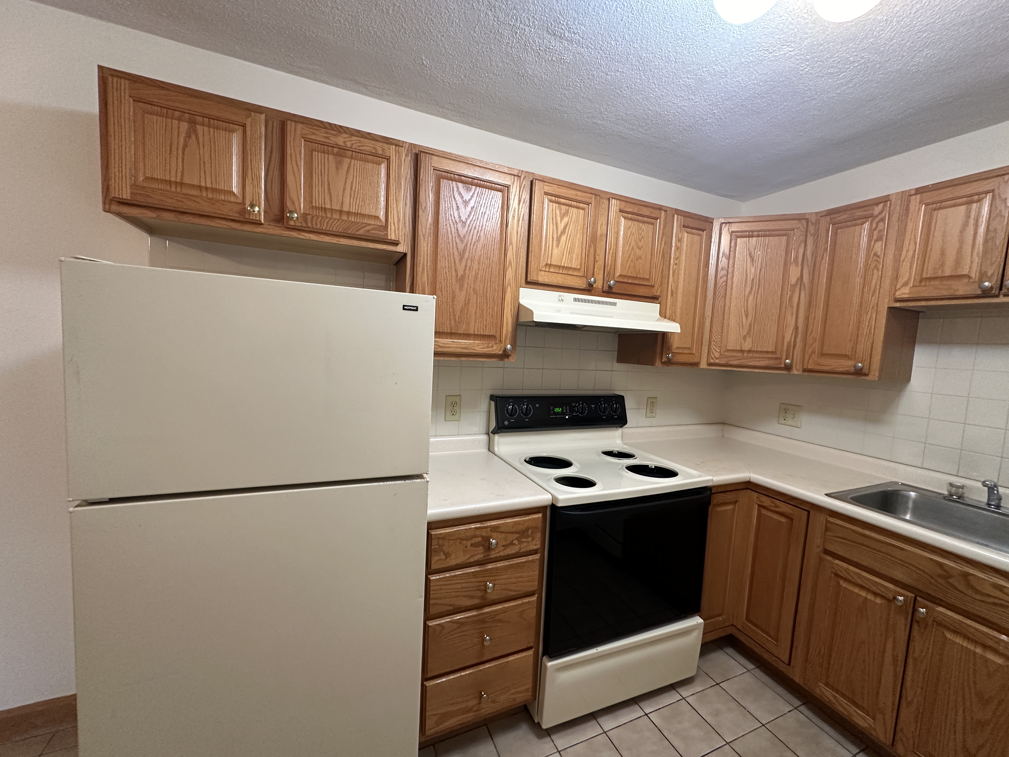 280 Grove St, Auburndale