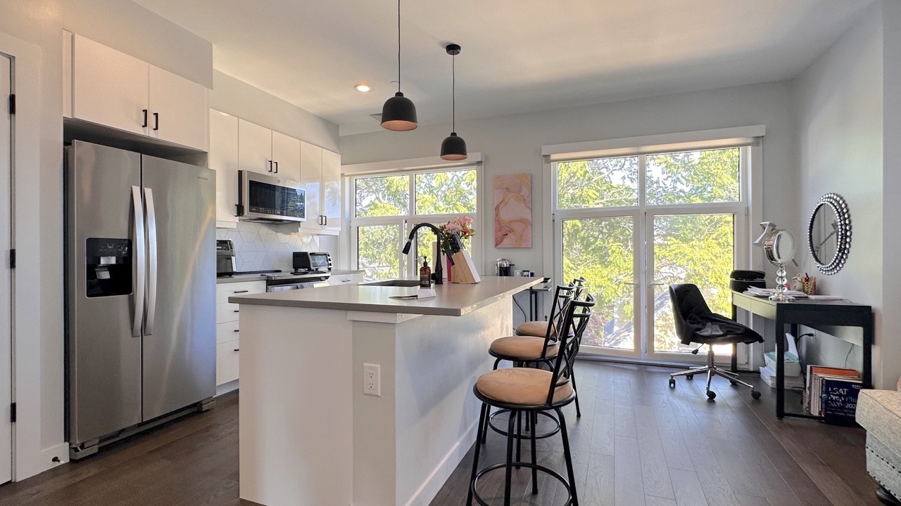 54 Auburn St, Coolidge Corner