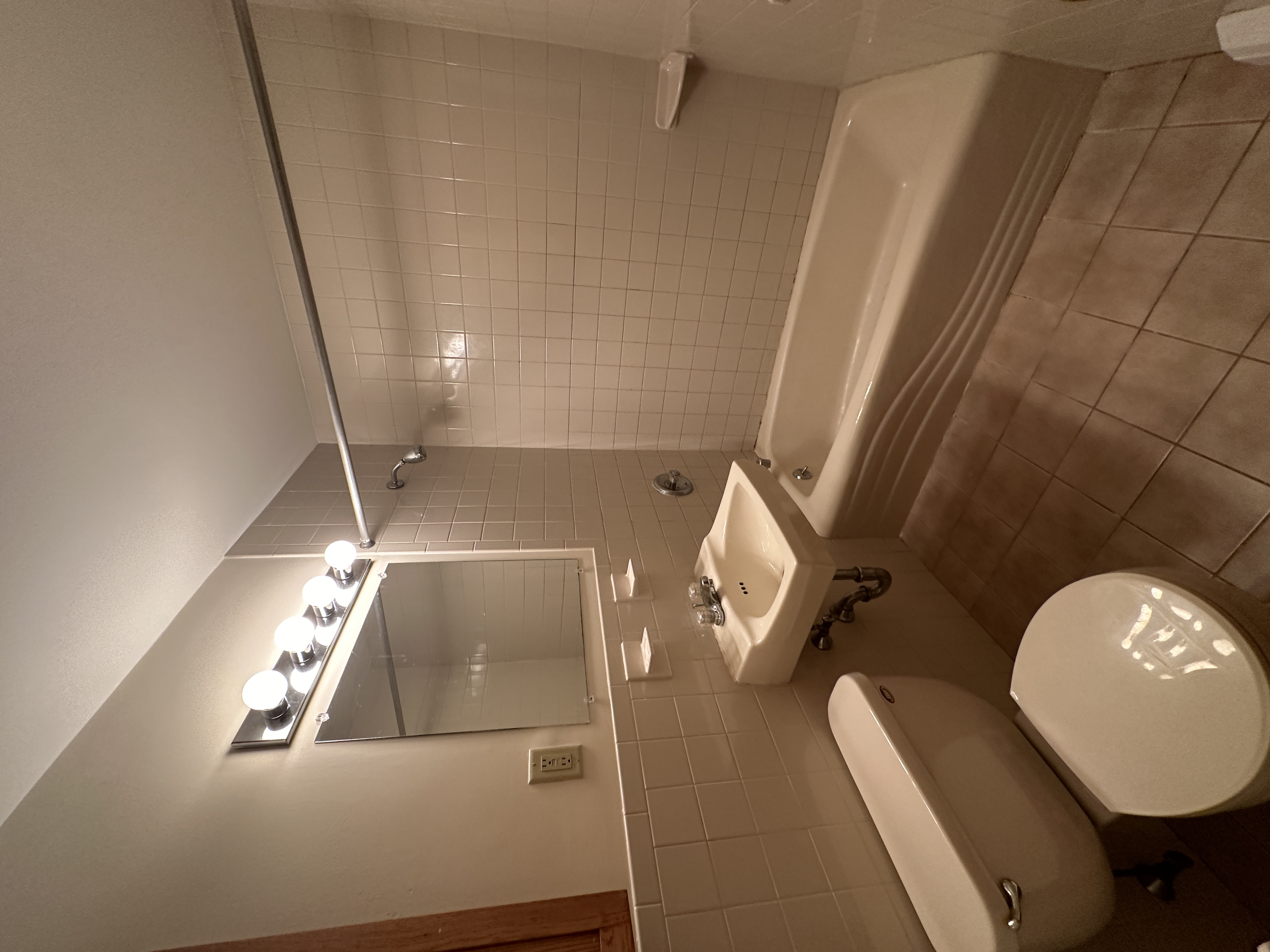 280 Grove St, Auburndale